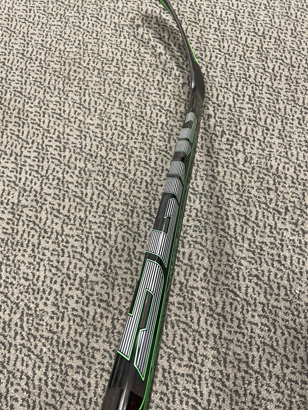 Bauer ADV Sling P28 curve 87 flex right hand stick SidelineSwap