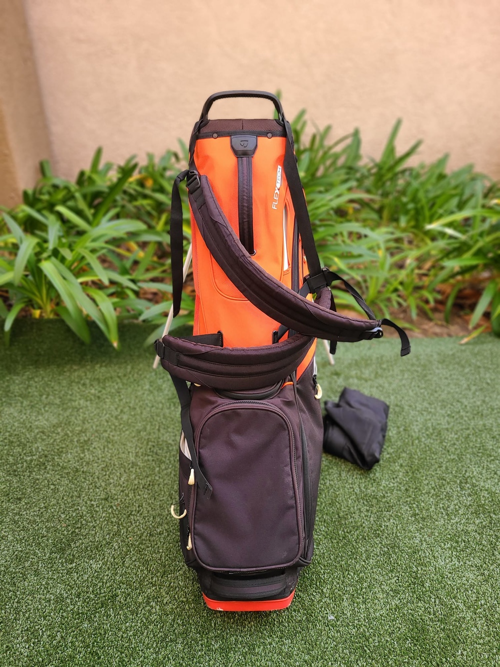 TaylorMade FlexTech 5 Way Stand Bag, Double Strap, With Raincover