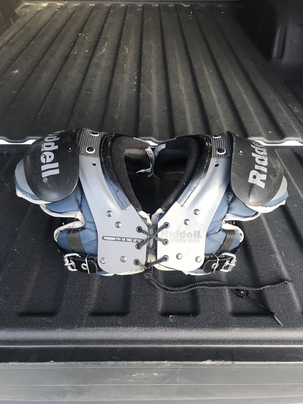 Riddell Phenom Youth Football Shoulder Pads SidelineSwap