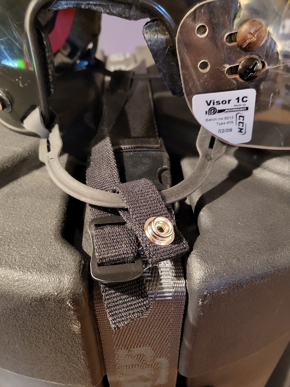 Used Reebok 8K FitLite Pro Stock Helmet w/ Visor SidelineSwap