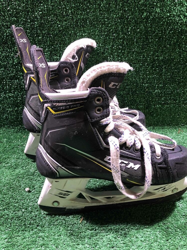 Ccm Tacks Classic Pro Hockey Skates 6.0D Skate Size SidelineSwap