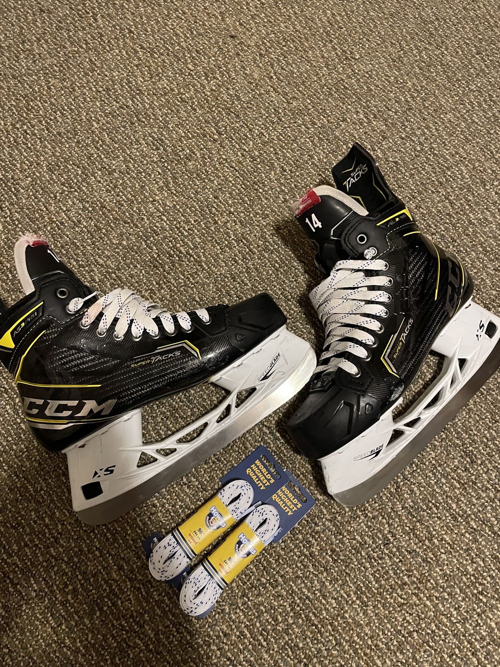 CCM Super Tacks AS3 Pro, Regular Width, Pro Stock, Size 9, Comes With