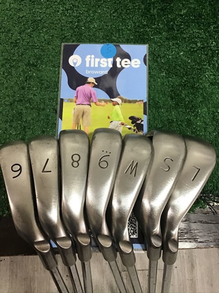 Ping G2 White Dot Iron Set 6PW, SW, LW With Regular Steel Shafts