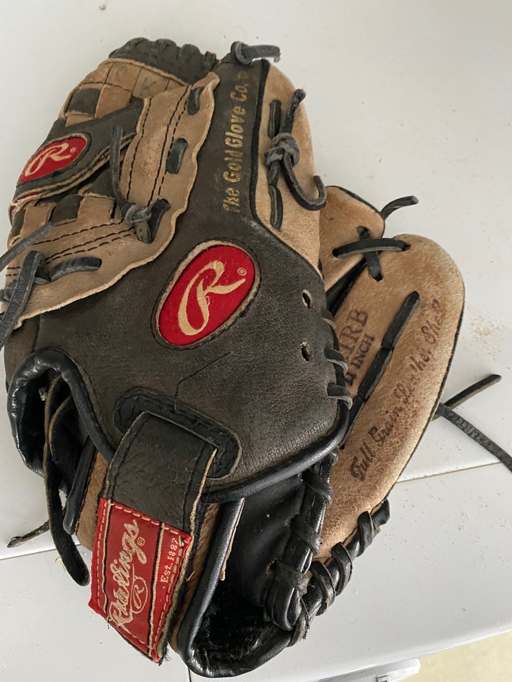 Rawlings PP11RB 11 Inch Used Infielders Glove Right Hand Thrower