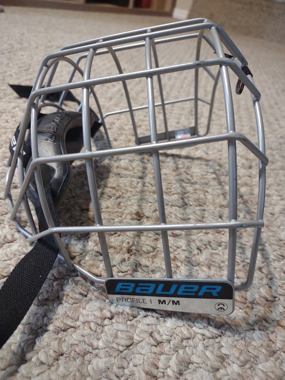 Used Medium Bauer Helmet Cage SidelineSwap