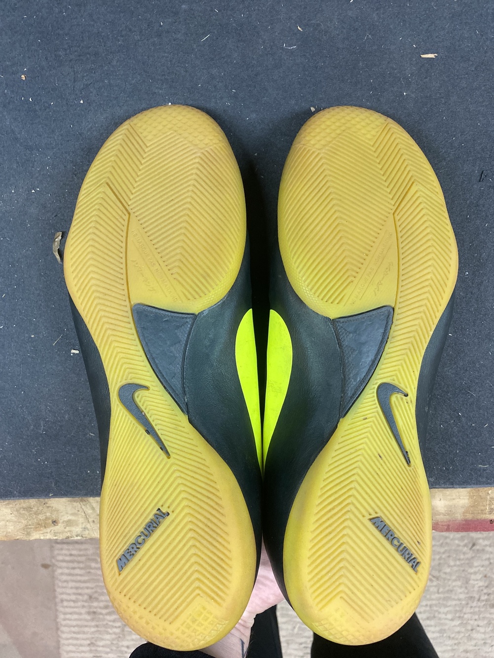 mercurial indoor soccer boots