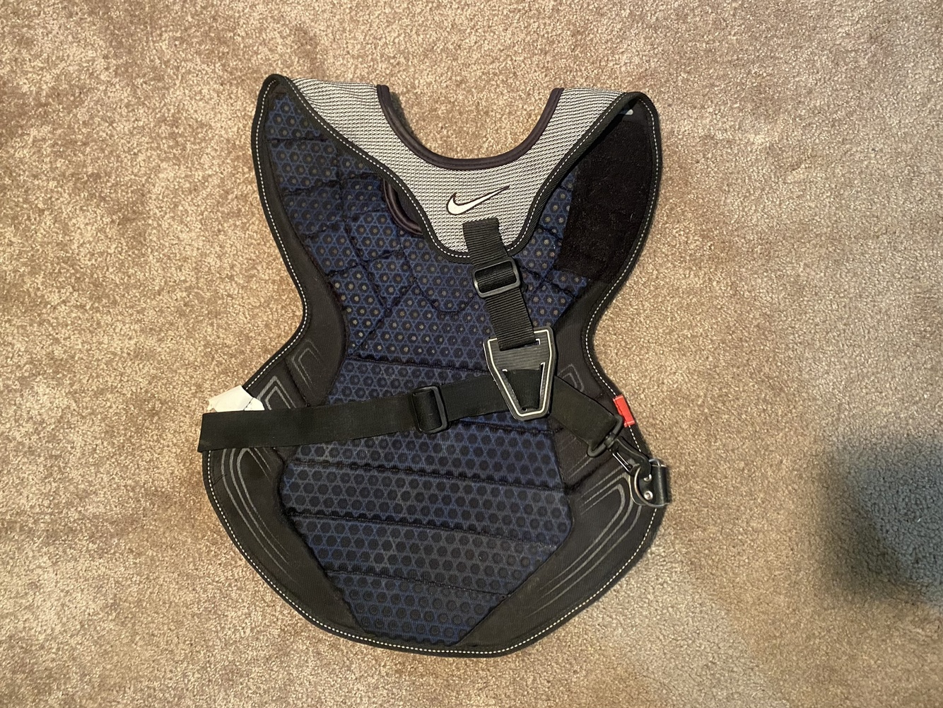 Nike Catcher's Chest Protector SidelineSwap