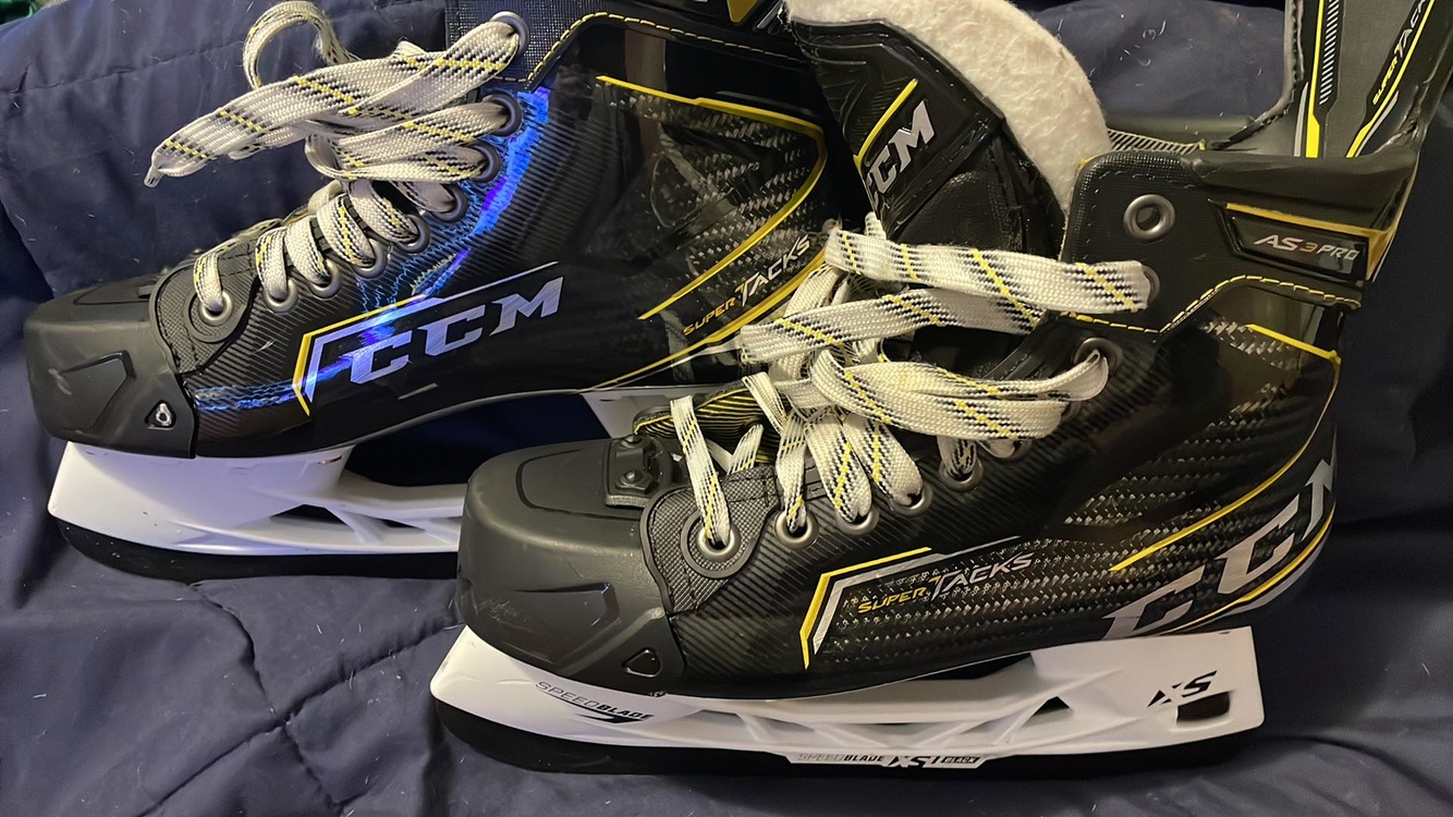 CCM Super Tacks AS3 Pro Hockey Skates Regular Width Size 7 SidelineSwap