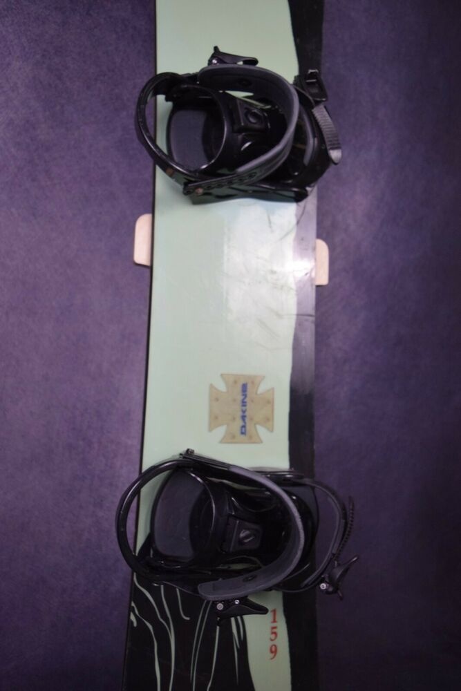 DAKINE SNOWBOARD SIZE 159 CM WITH AVALANCHE LARGE BINDINGS SidelineSwap