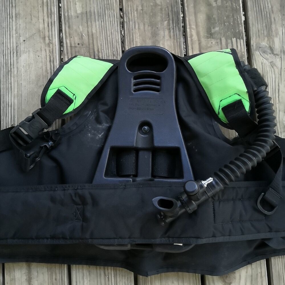 Sherwood Silhouette Dive BC BCD Small SM S Lime Green Buoyancy