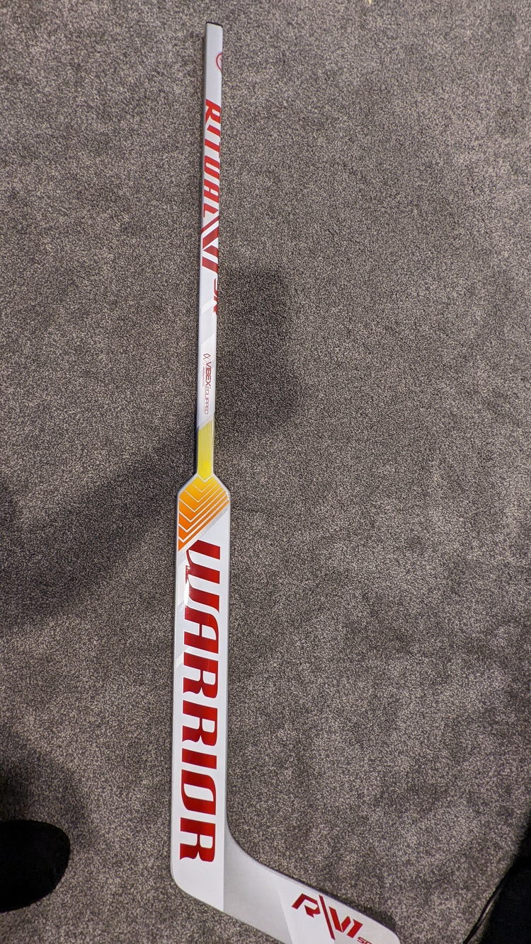Brand New Senior 25 Quick curve Regular Warrior Ritual V1 Pro Goalie