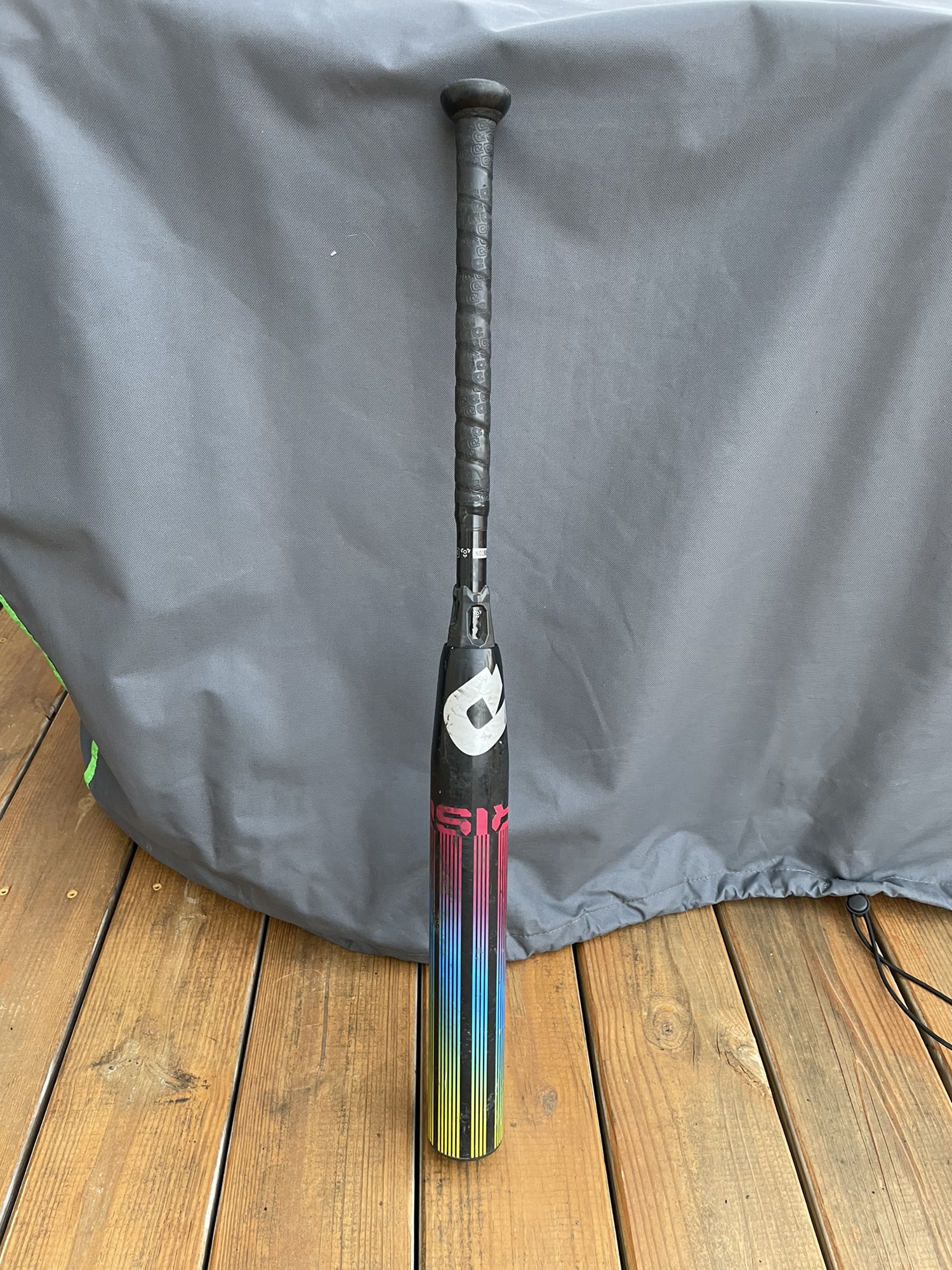 Used 2020 DeMarini (11) 18 oz 29" prism Bat SidelineSwap