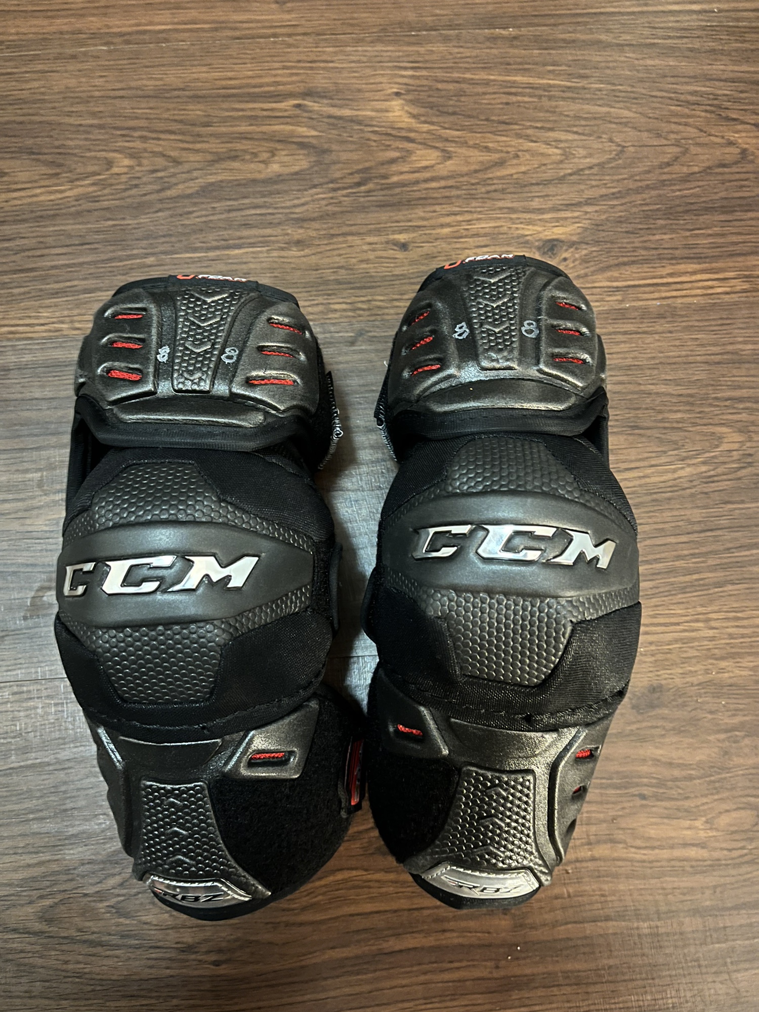New Medium CCM Pro Stock RBZ 150 Elbow Pads SidelineSwap