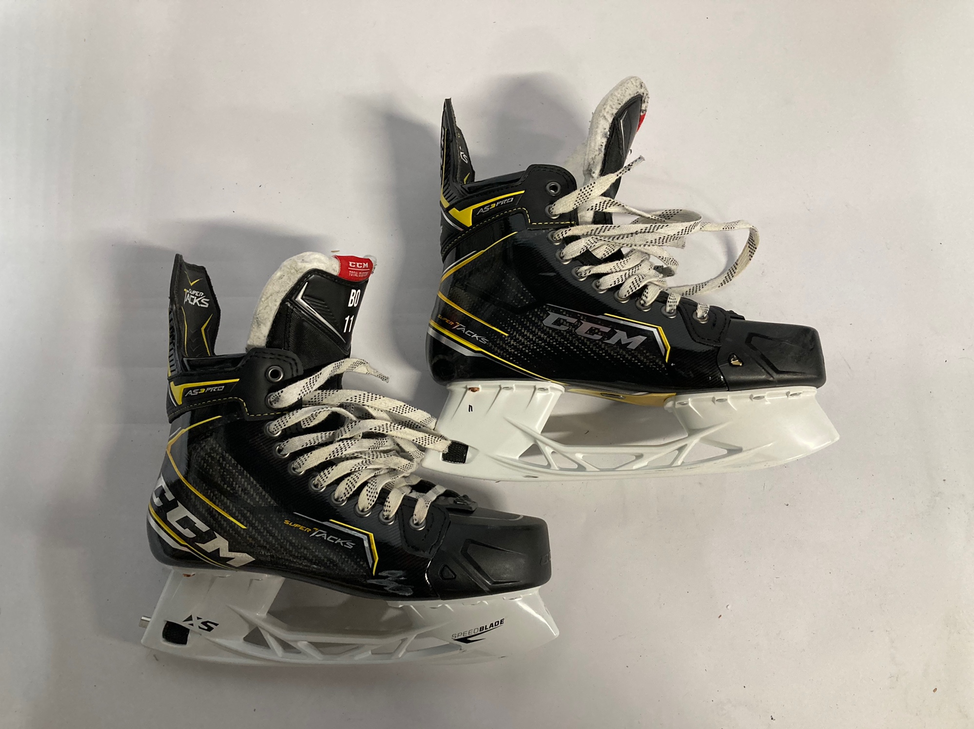 Senior Used CCM Super Tacks AS3 Pro Hockey Skates Regular Width Size 8.