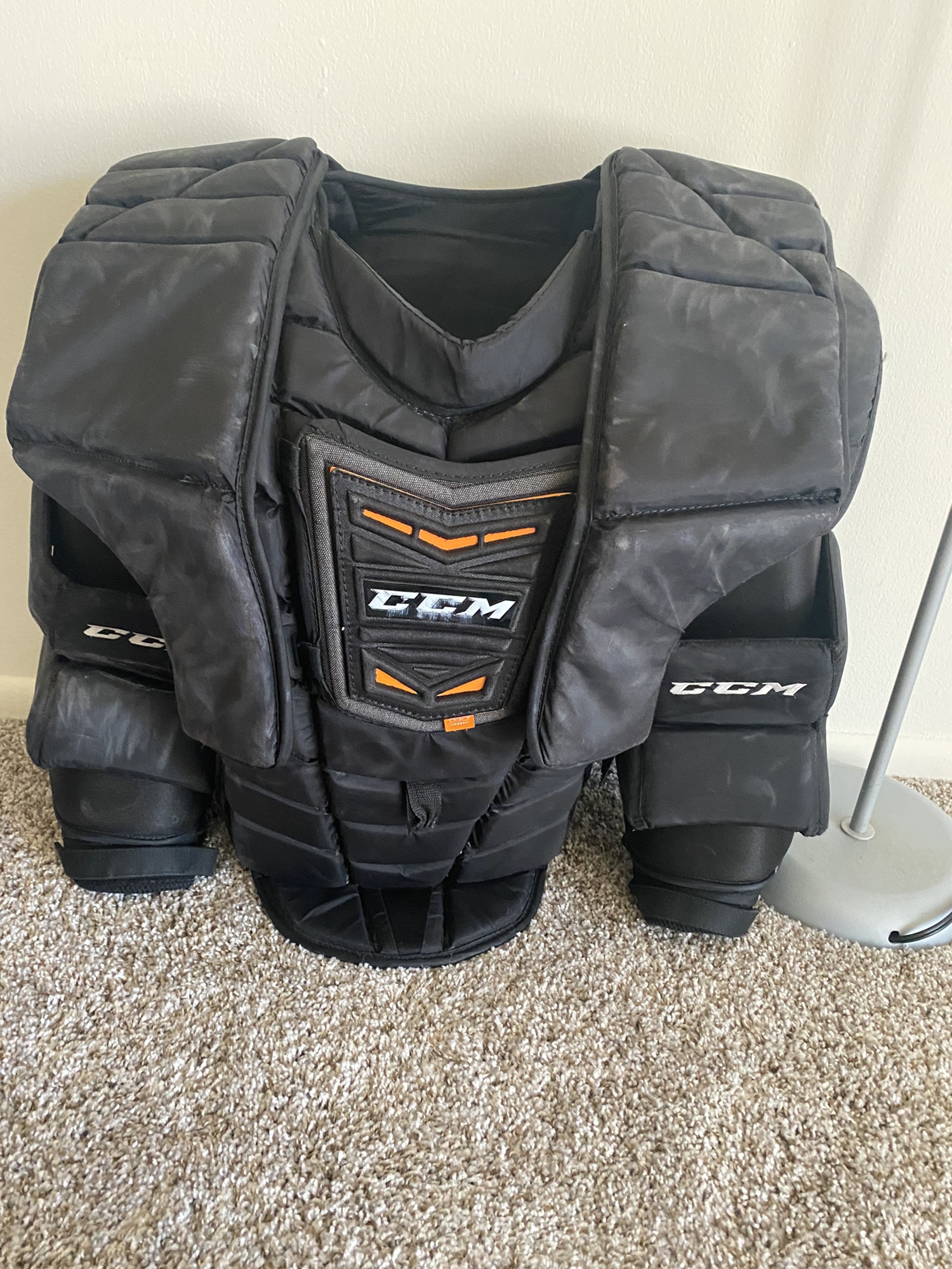Large CCM Pro Stock Extreme Flex Shield Pro Goalie Chest Protector