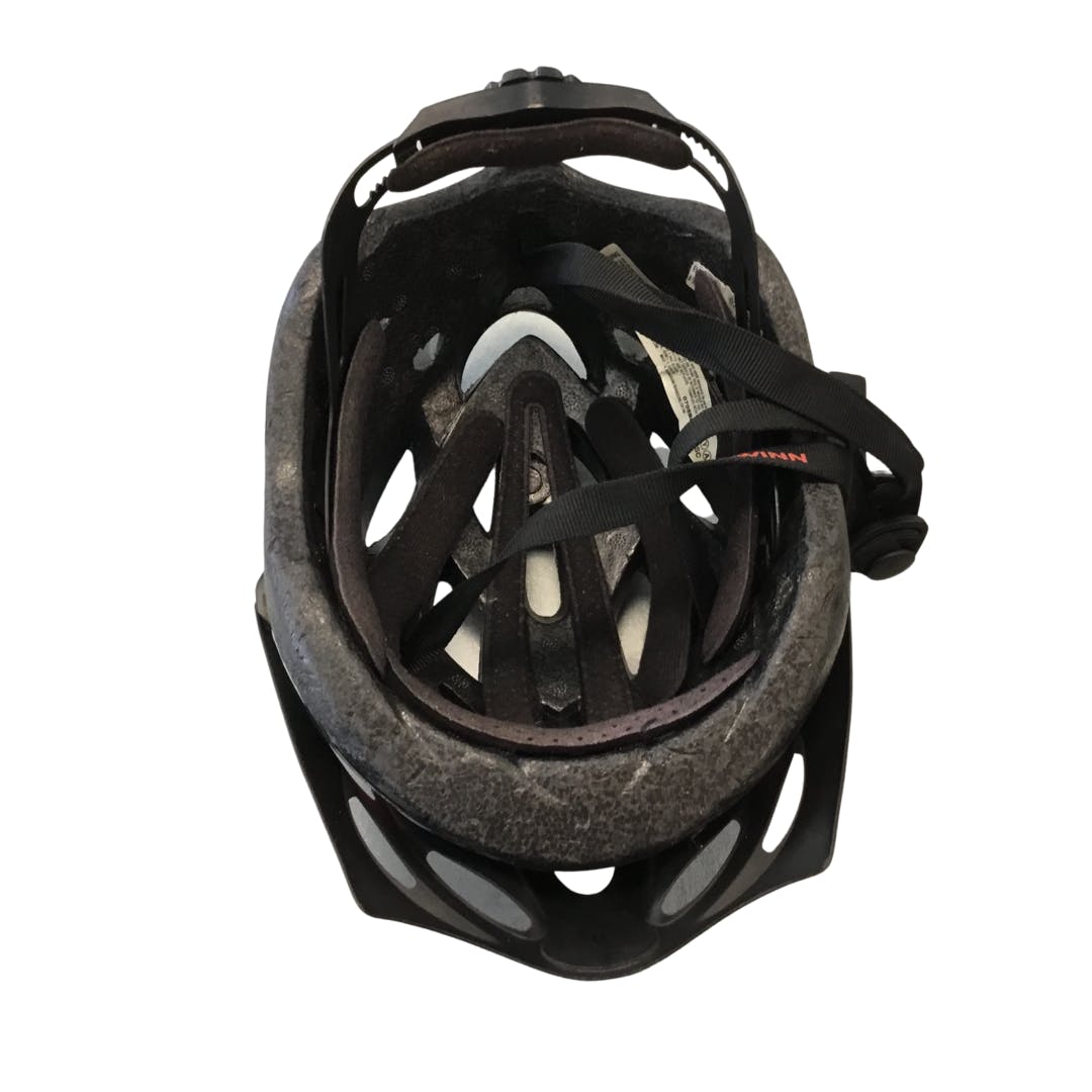 Used Schwinn Adjustable Fit Classic Sm Bicycles Helmets SidelineSwap