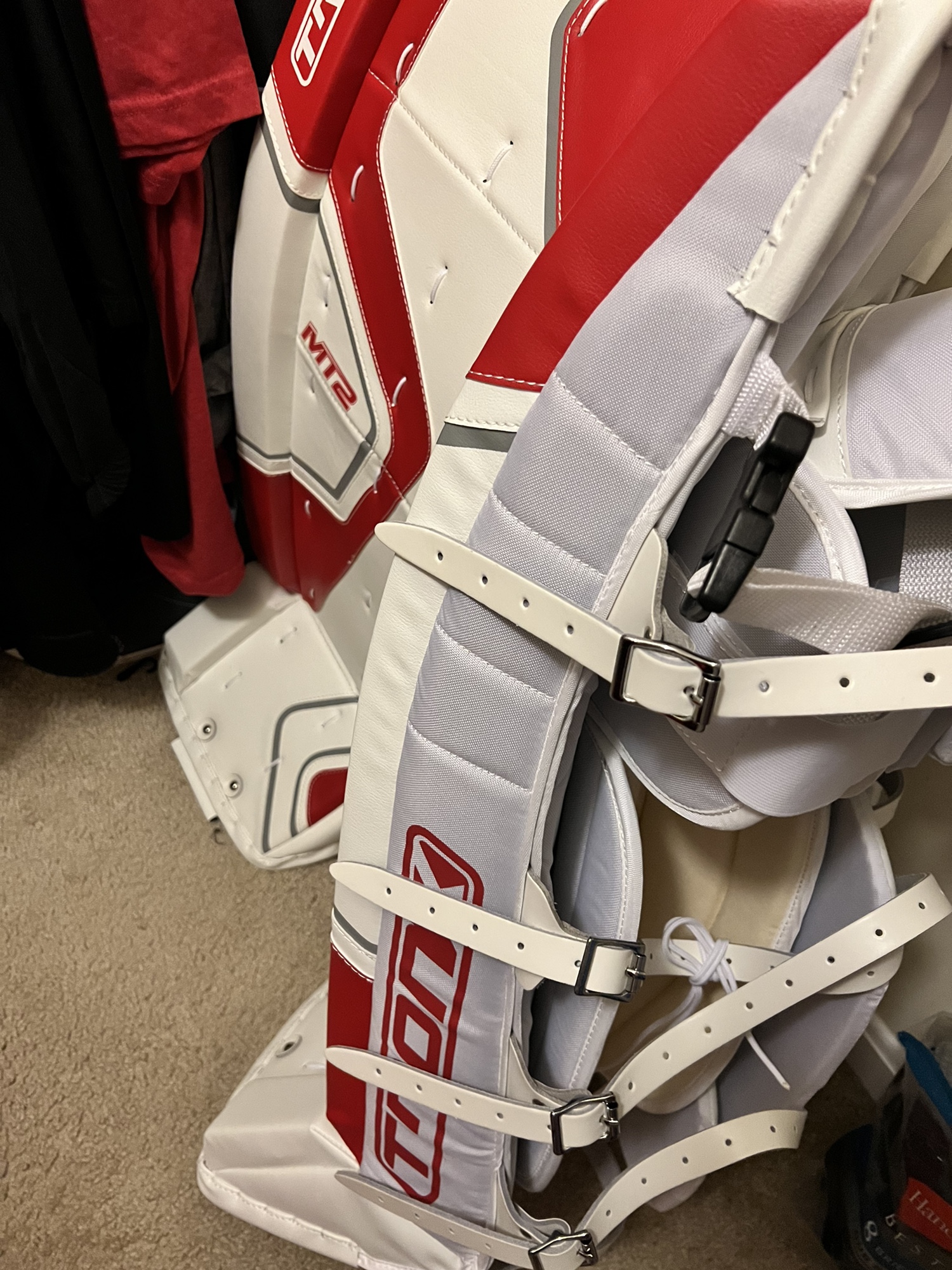 33" Tron Goalie Leg Pads SidelineSwap