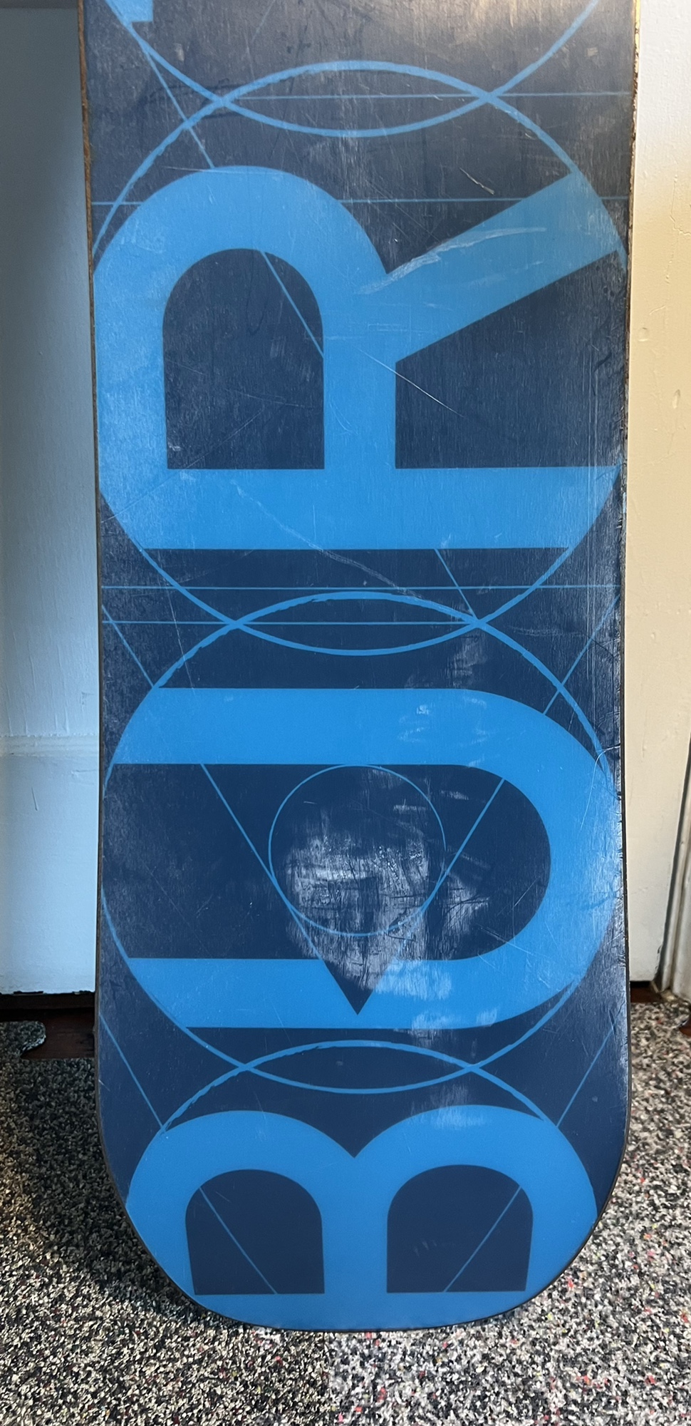 Burton Custom Smalls 130cm | SidelineSwap | Buy and Sell on