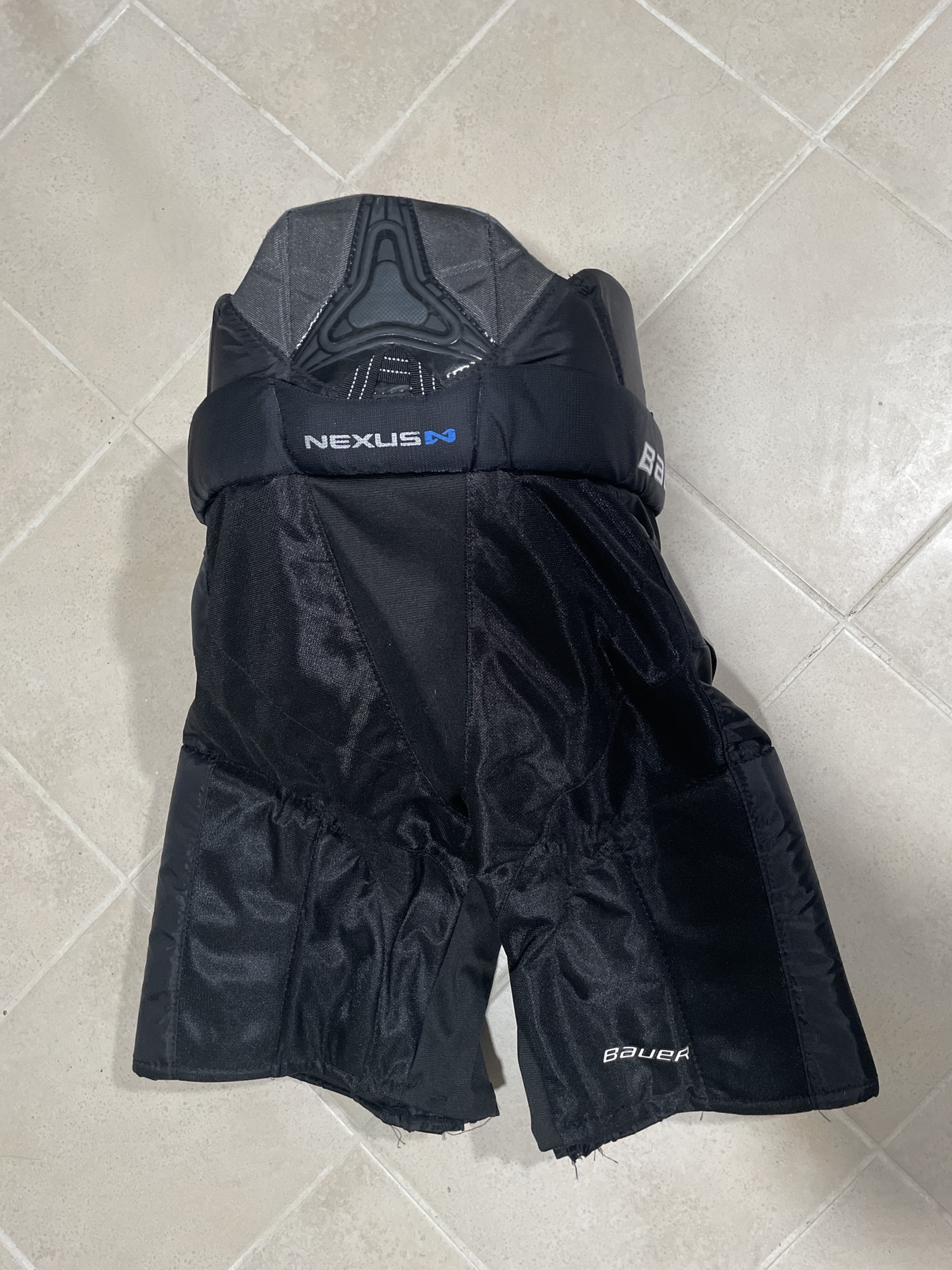 Senior Medium Bauer Pro Stock Nexus N8000 Hockey Pants SidelineSwap