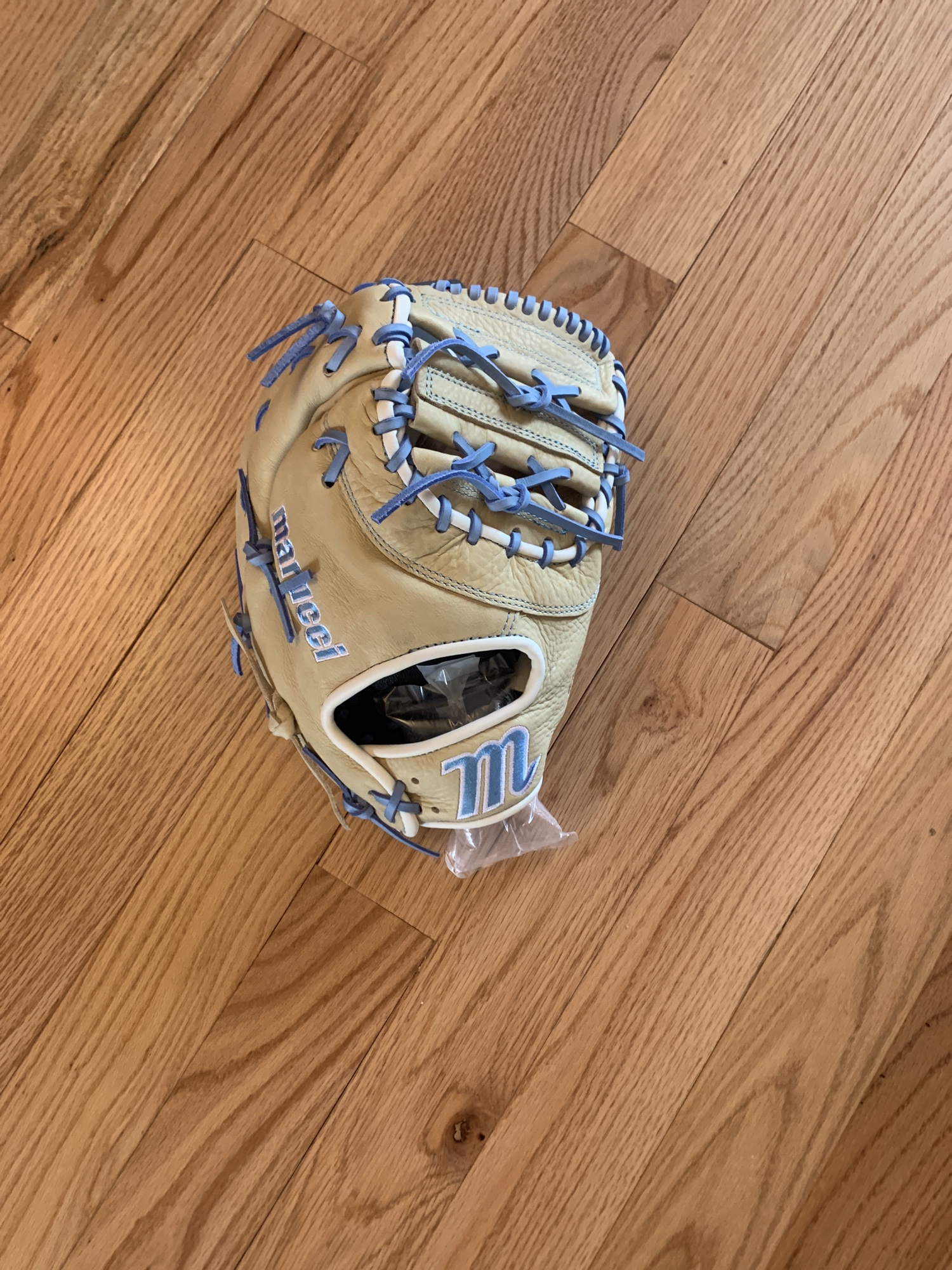Marucci Palmetto Series 13” First Base Glove RHT SidelineSwap