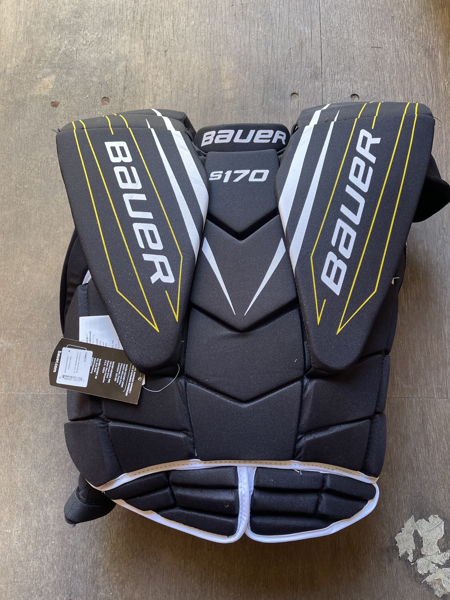 Medium Bauer Supreme S170 Goalie Chest Protector SidelineSwap