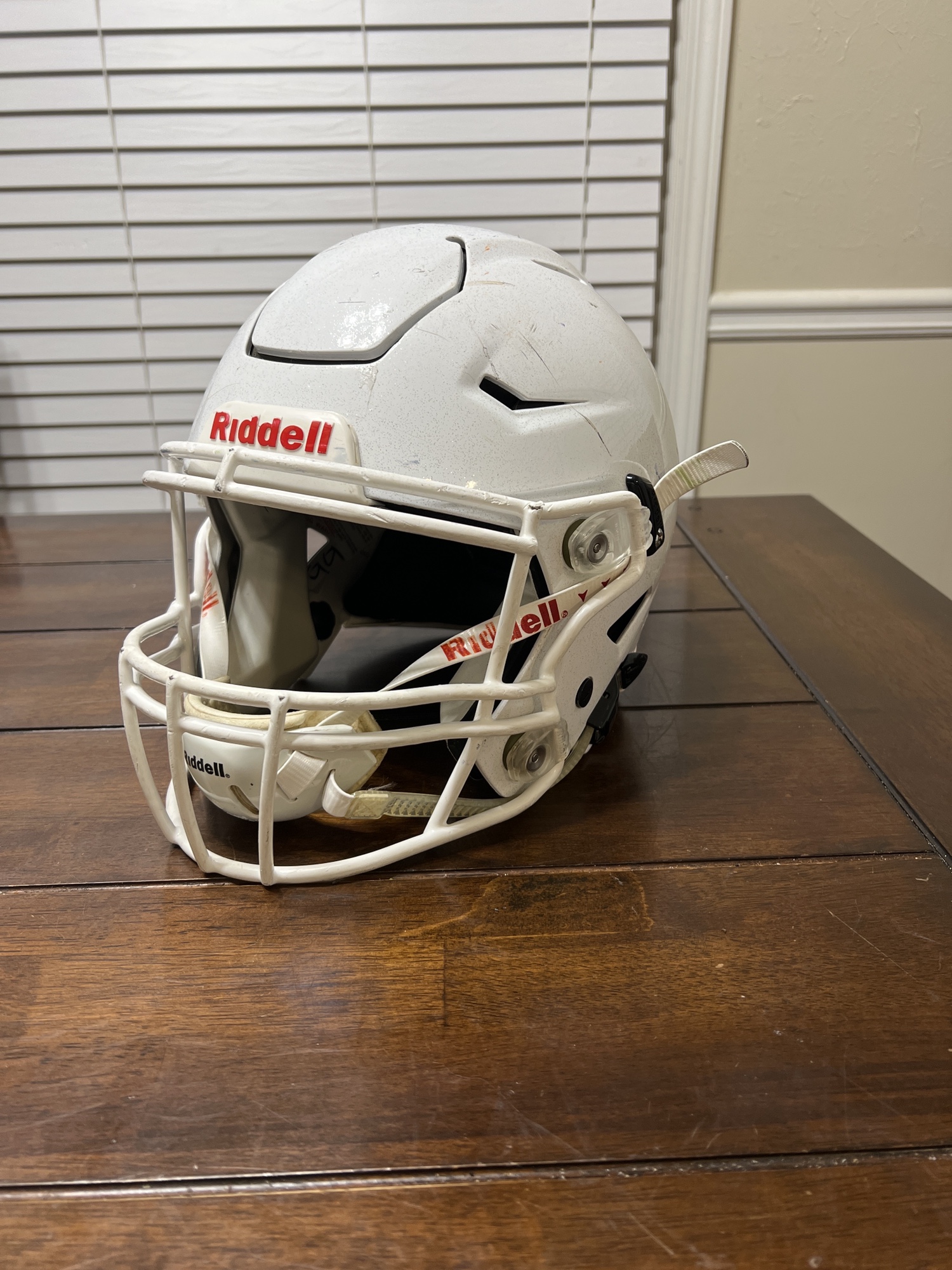 Football Helmet Riddell SpeedFlex Medium SidelineSwap