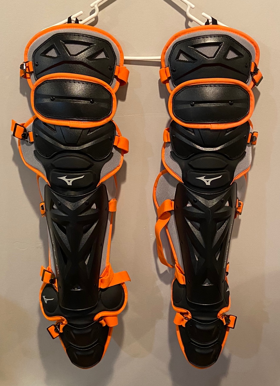 Mizuno Samurai Catcher's Leg Guard SidelineSwap