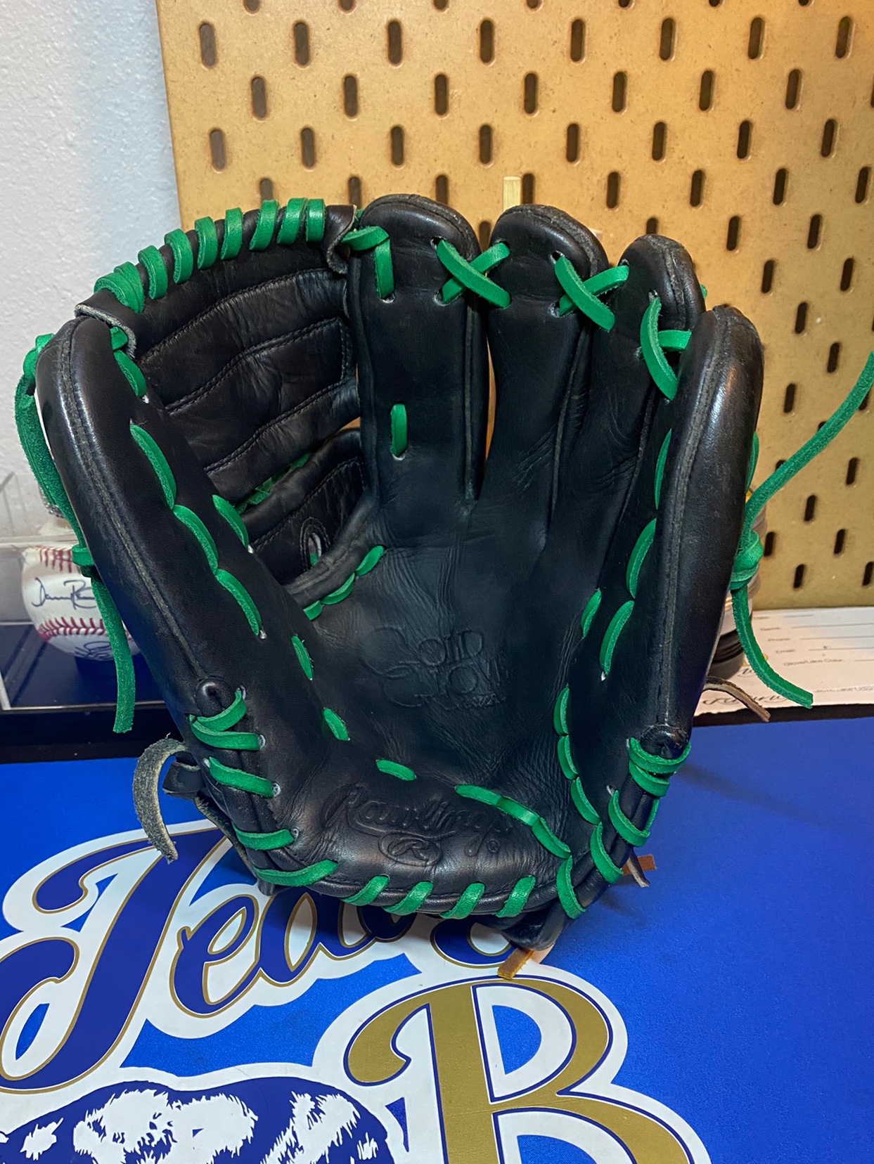 Rawlings Gold Glove 50th Anniversary Gold label. SidelineSwap