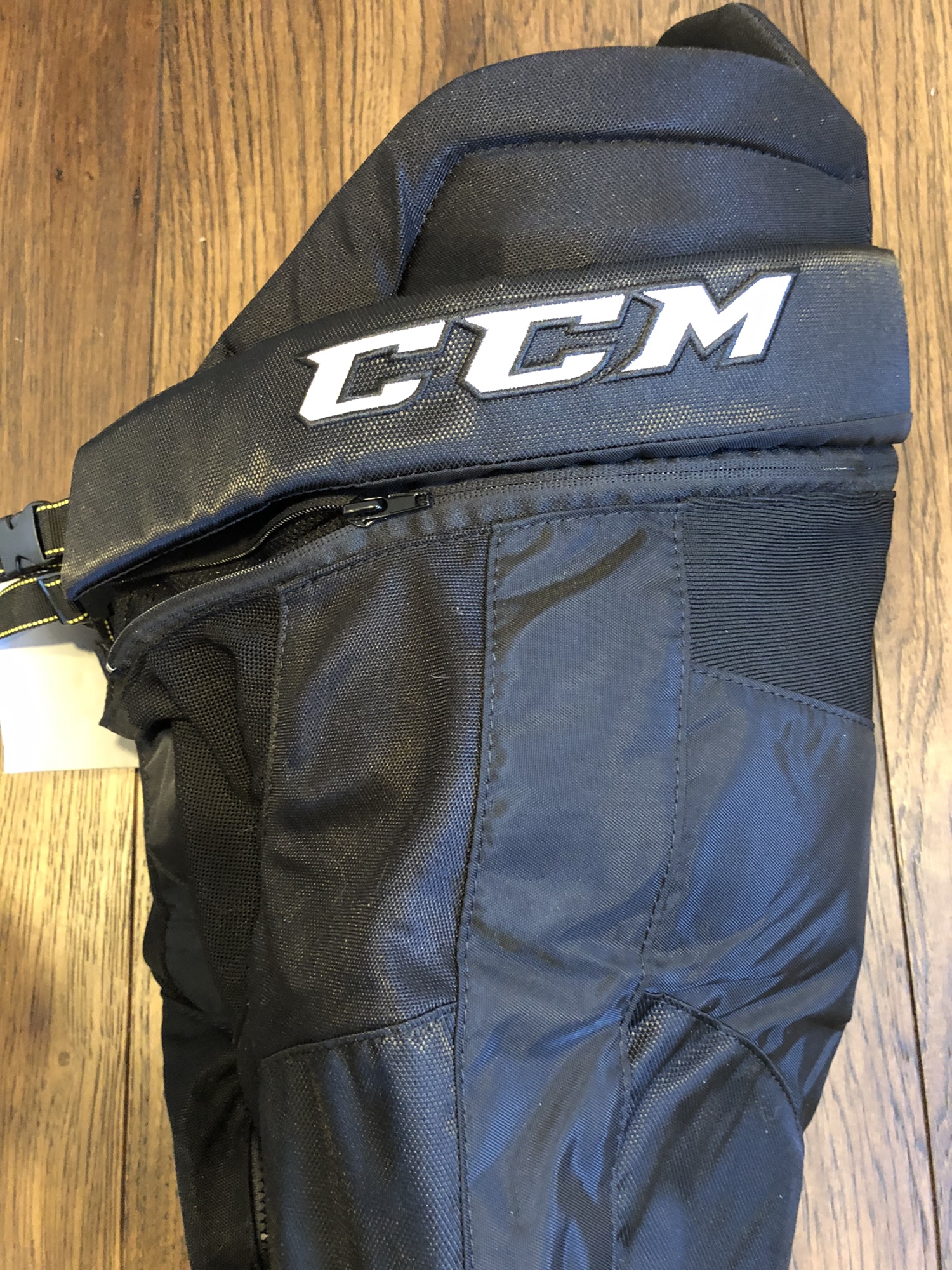 New Junior MEDIUM CCM Tacks 7092 Girdle SidelineSwap
