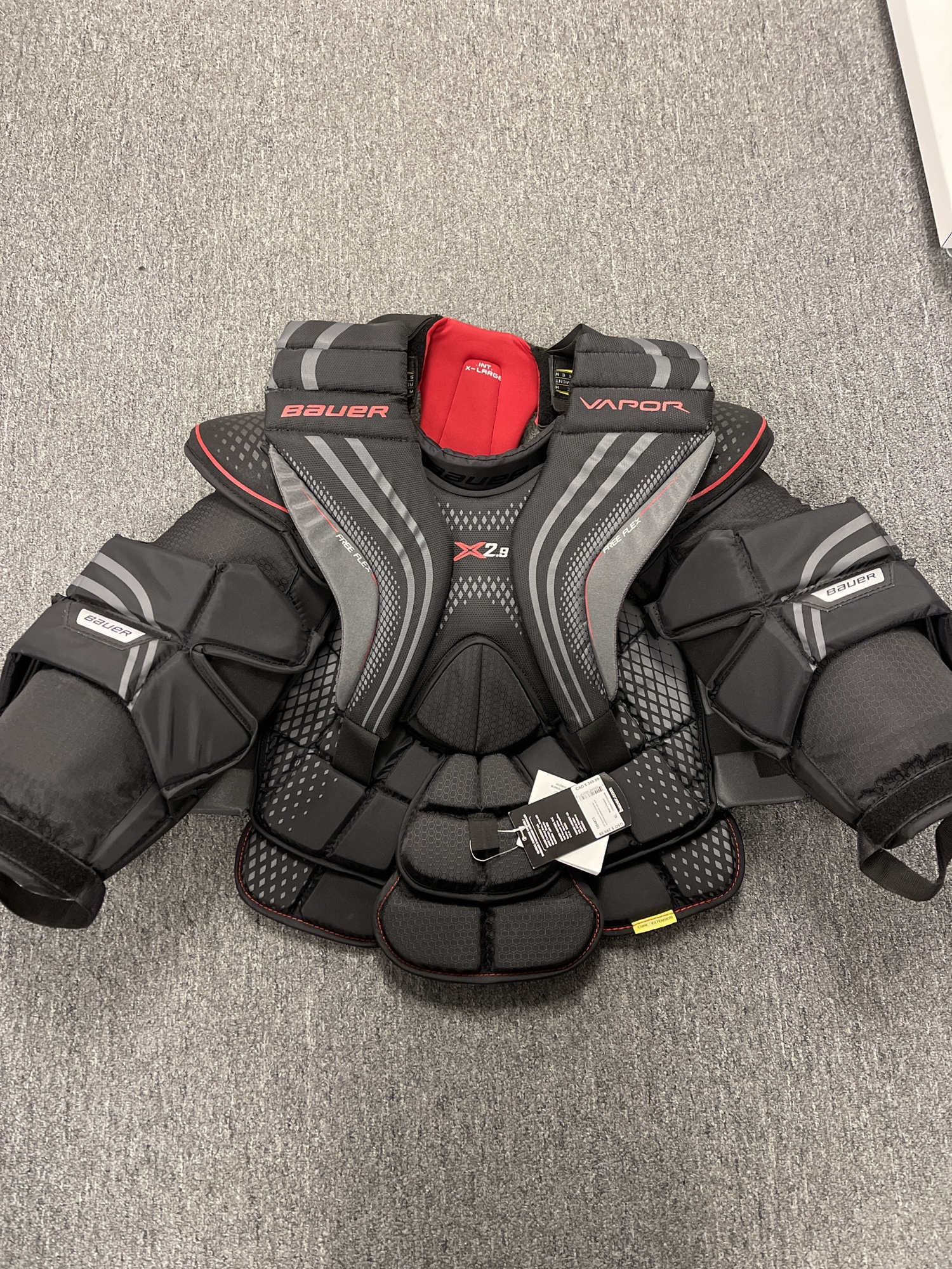 XL Bauer Vapor X2.9 Goalie Chest Protector SidelineSwap