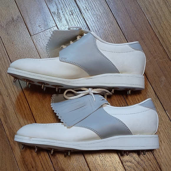 VINTAGE FOOTJOY GREENJOYS KILTIE GOLF SHOES WOMENS 5 1/2 M METAL SPIKES