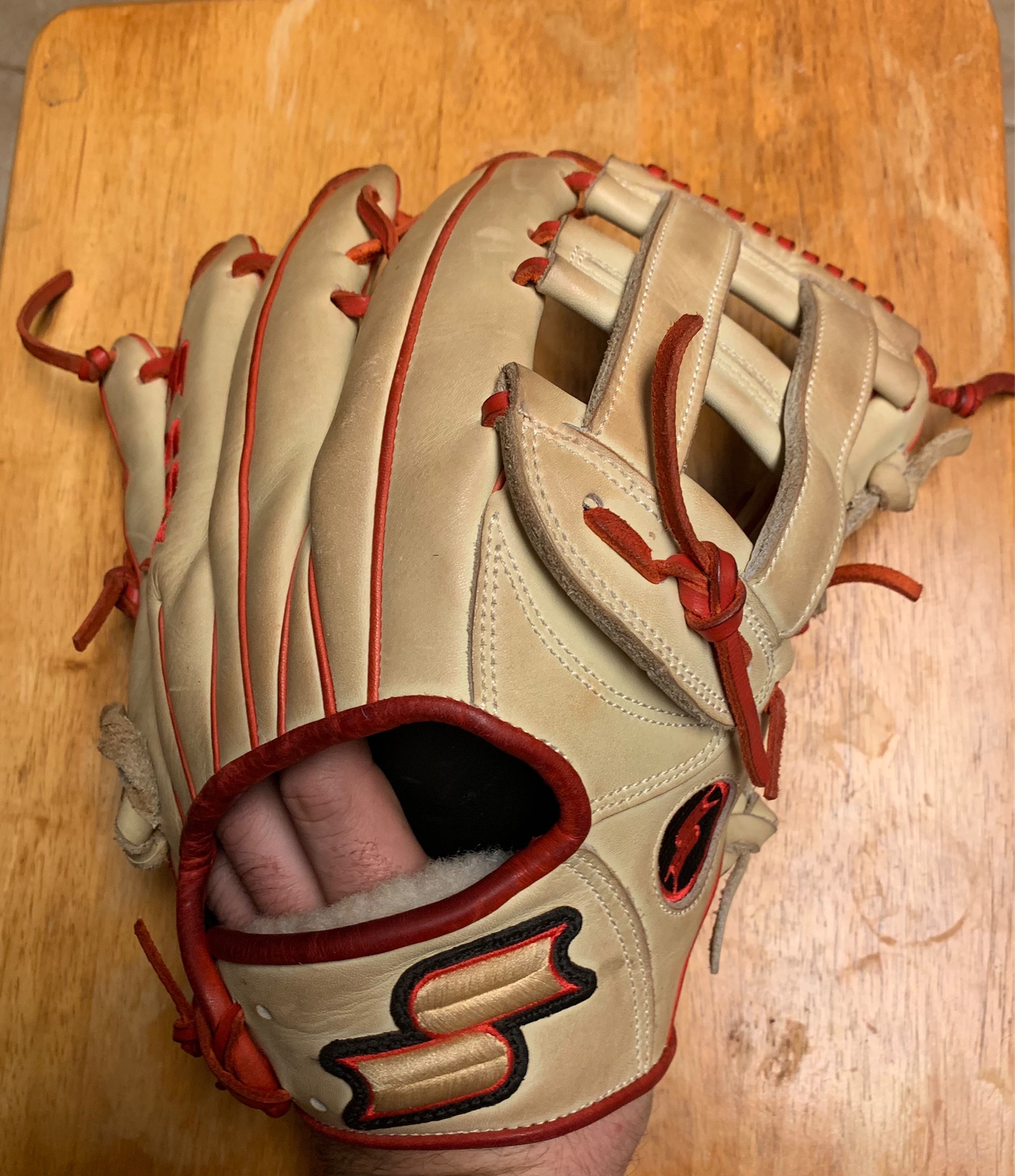 Outfield 13" Baseball Glove/Softball Glove SidelineSwap