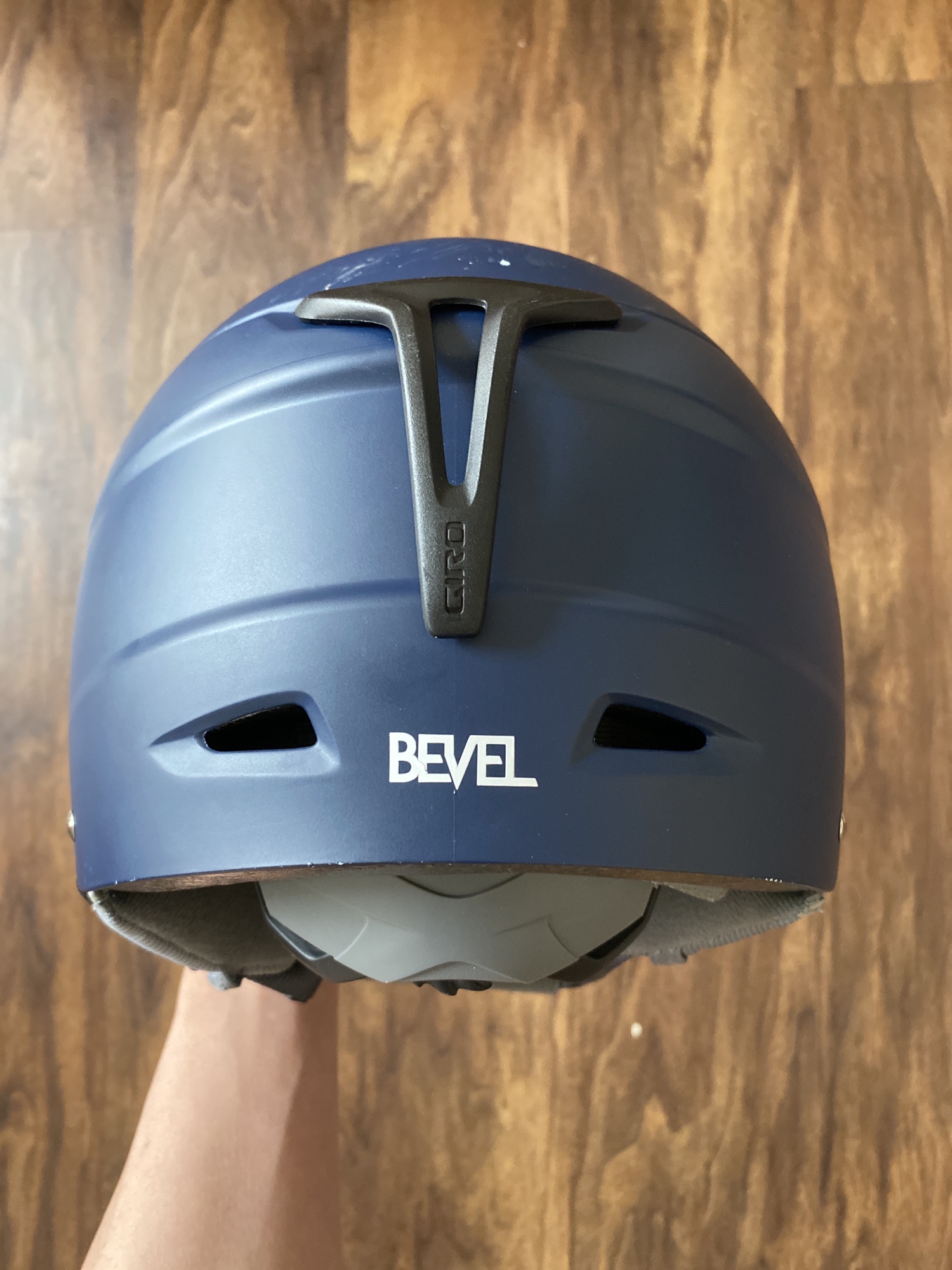 giro men's bevel helmet
