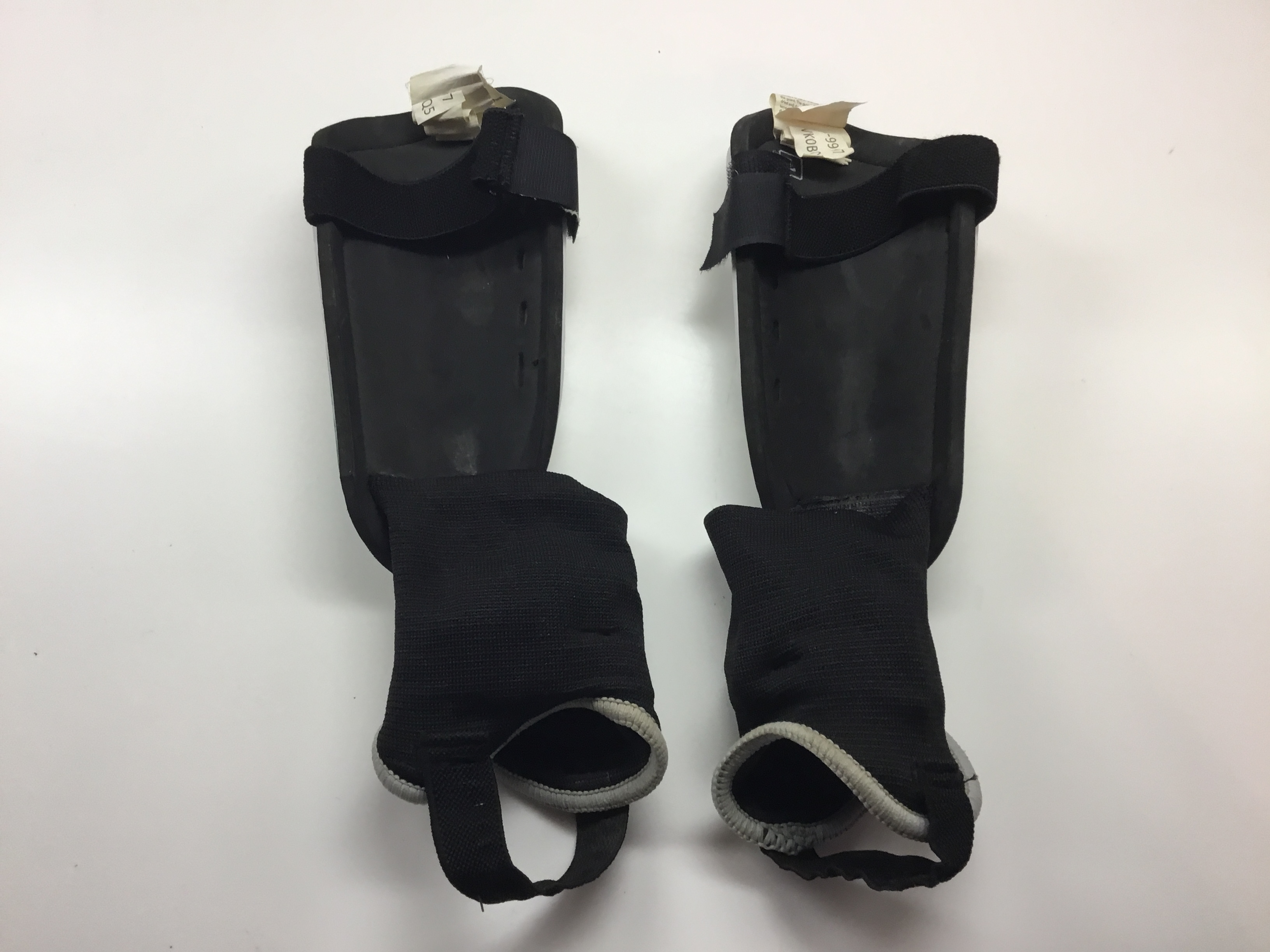 DSG Youth Soccer Cleats, Size Kids 4.5 and DSG Large Shin Guards Bundle SidelineSwap