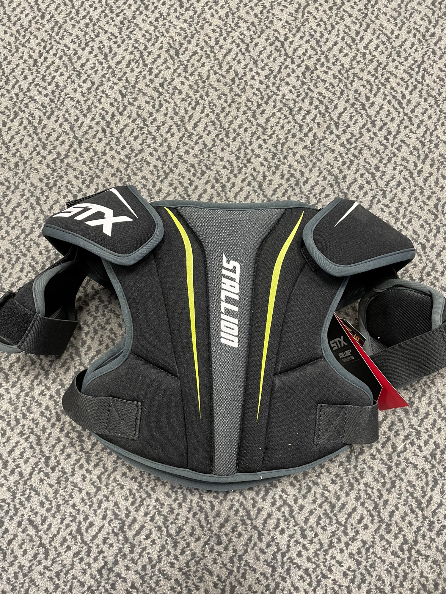 STX Stallion 50 Small shoulder pads SidelineSwap