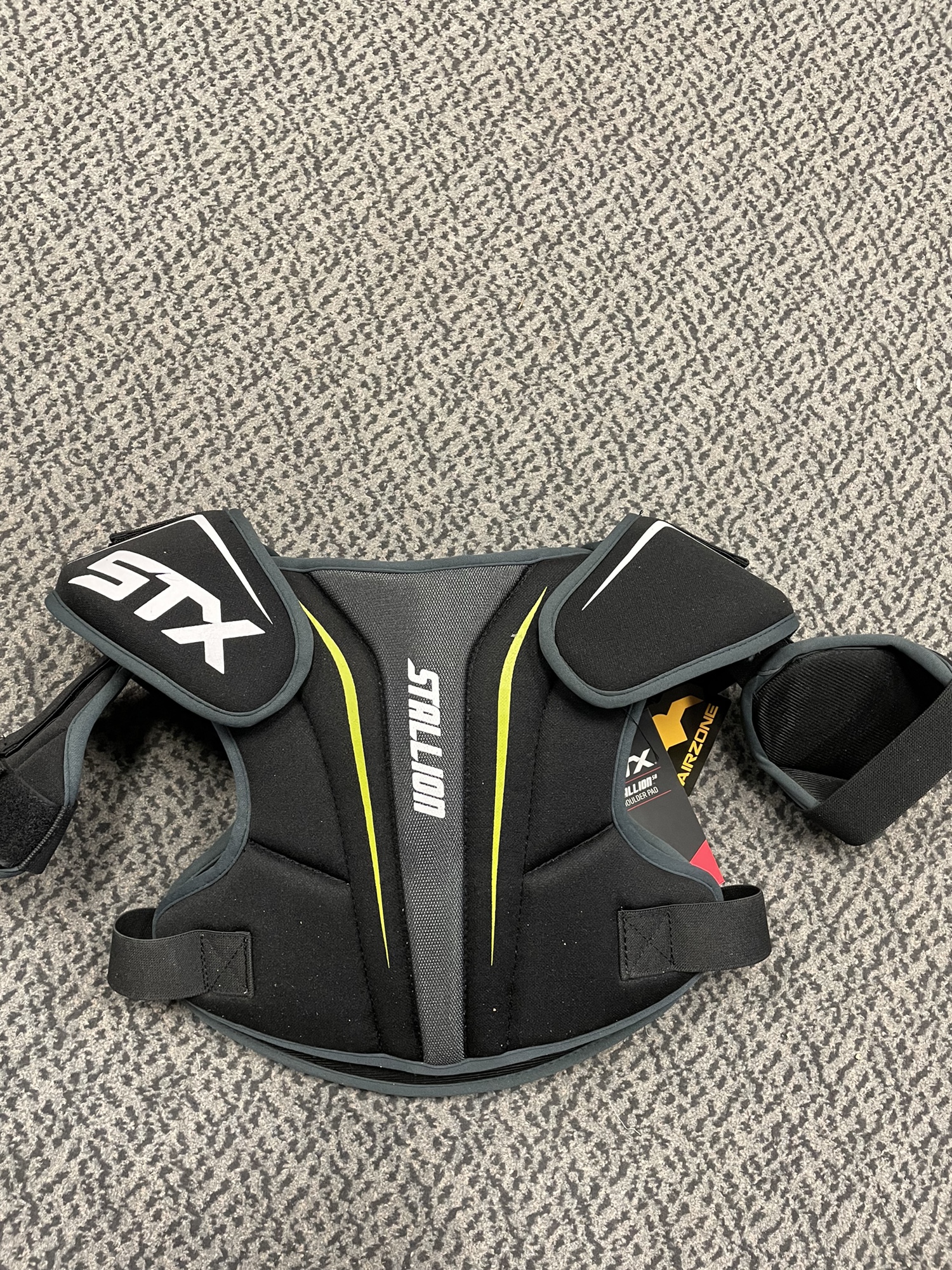 STX Stallion 50 Medium shoulder pads SidelineSwap
