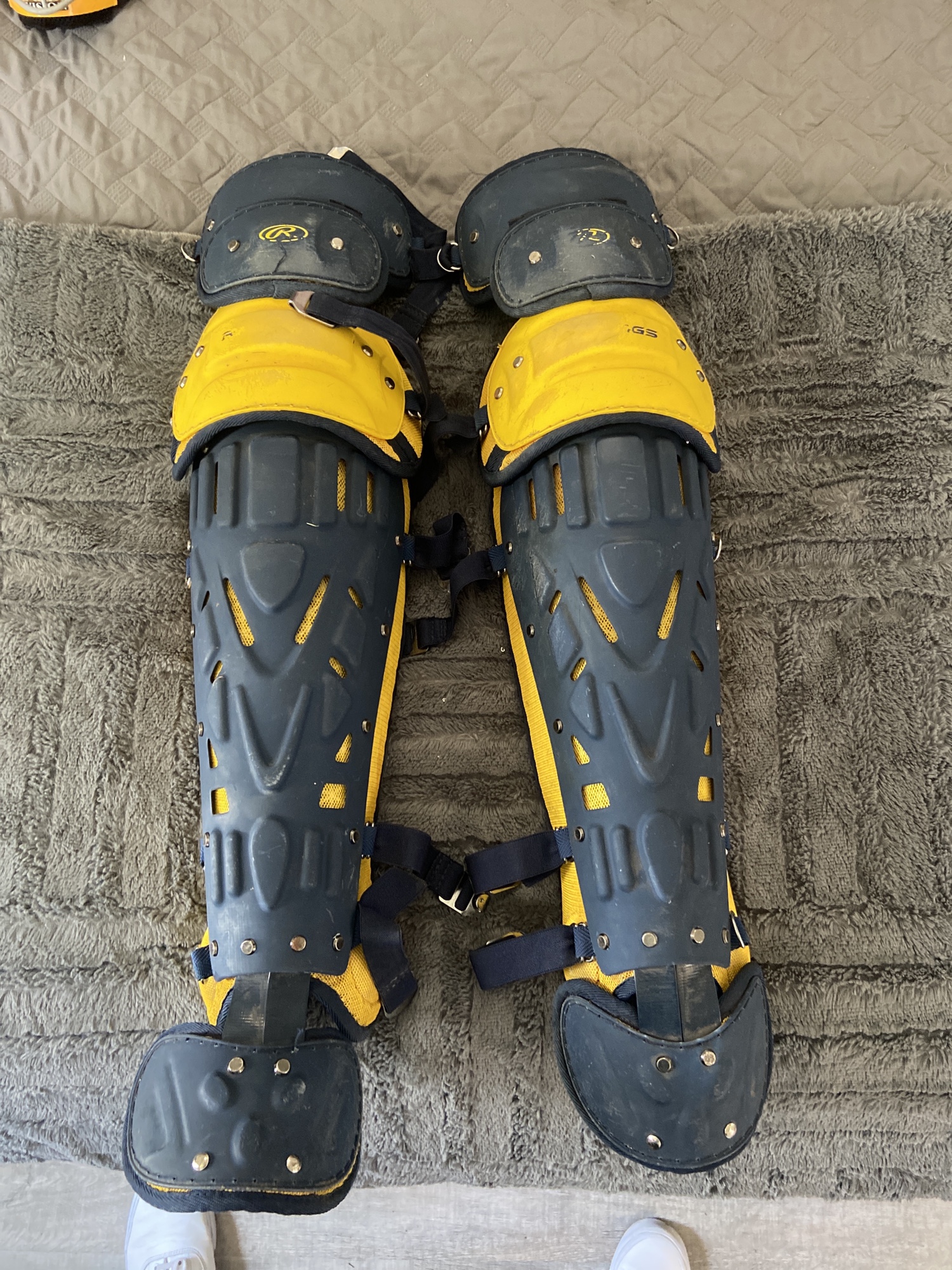 Rawlings Velo Catcher's Leg Guard SidelineSwap