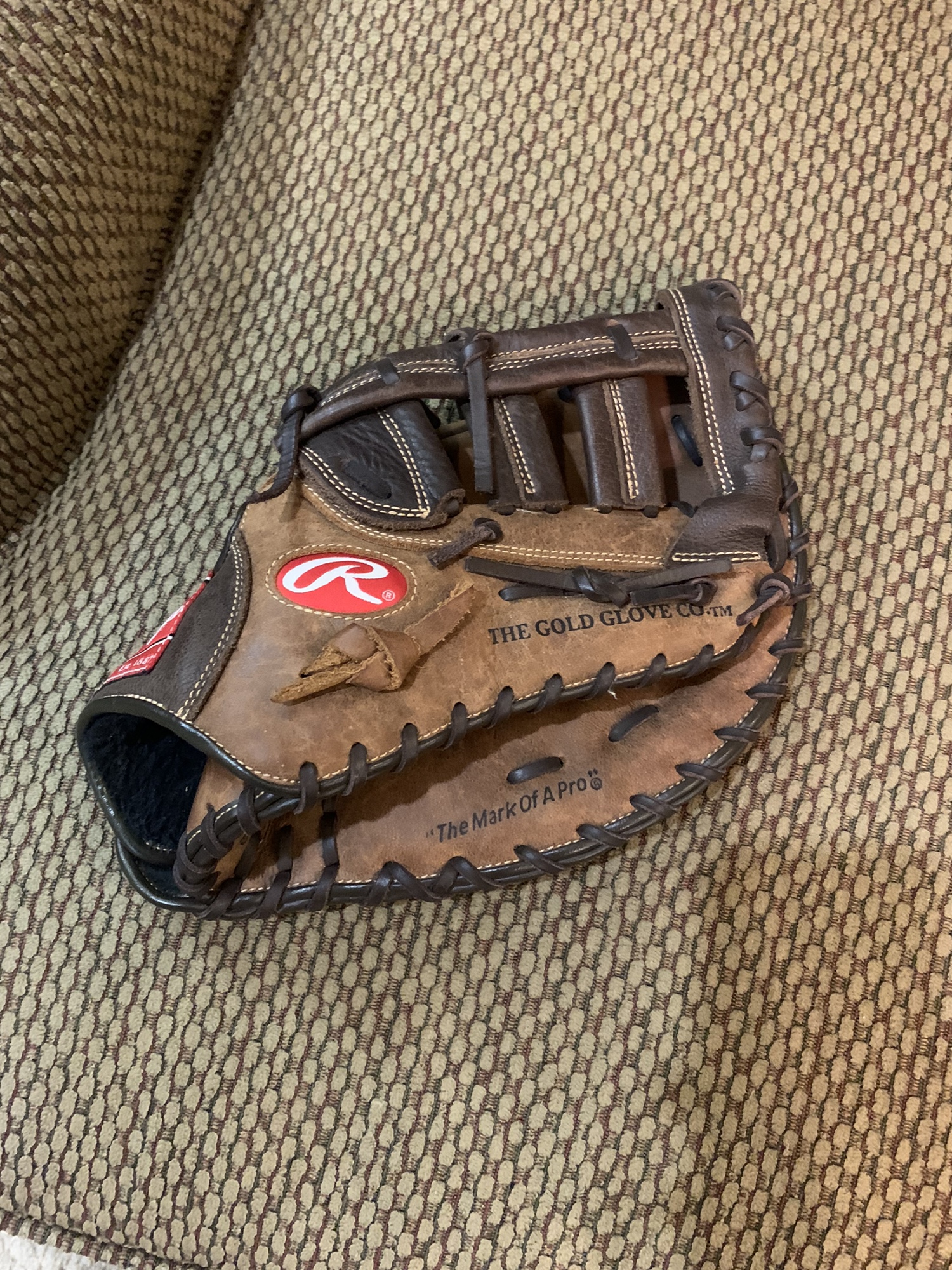 First Base 12.75" Gold Glove Baseball Glove SidelineSwap