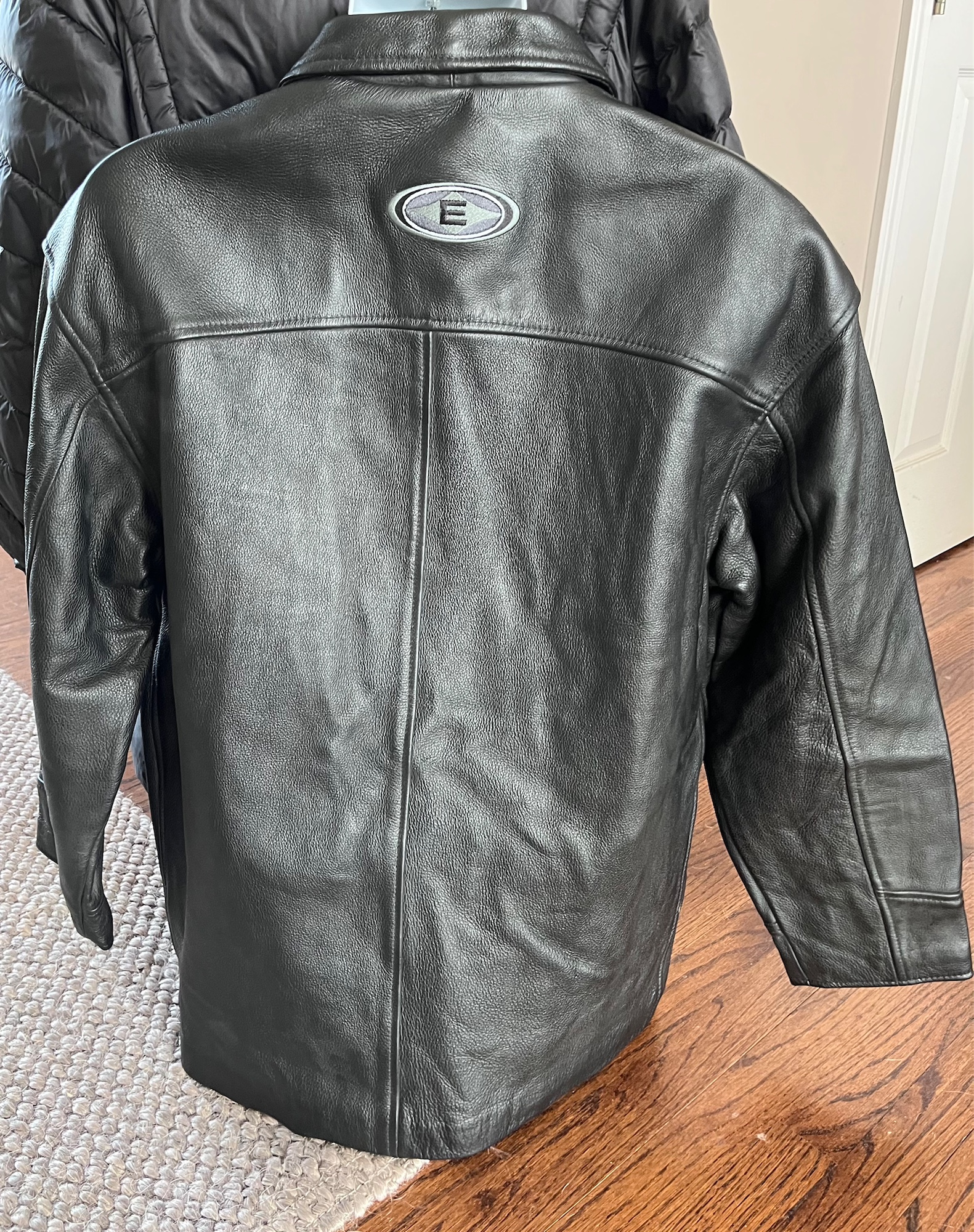 Easton Men’s Leather Jacket SidelineSwap