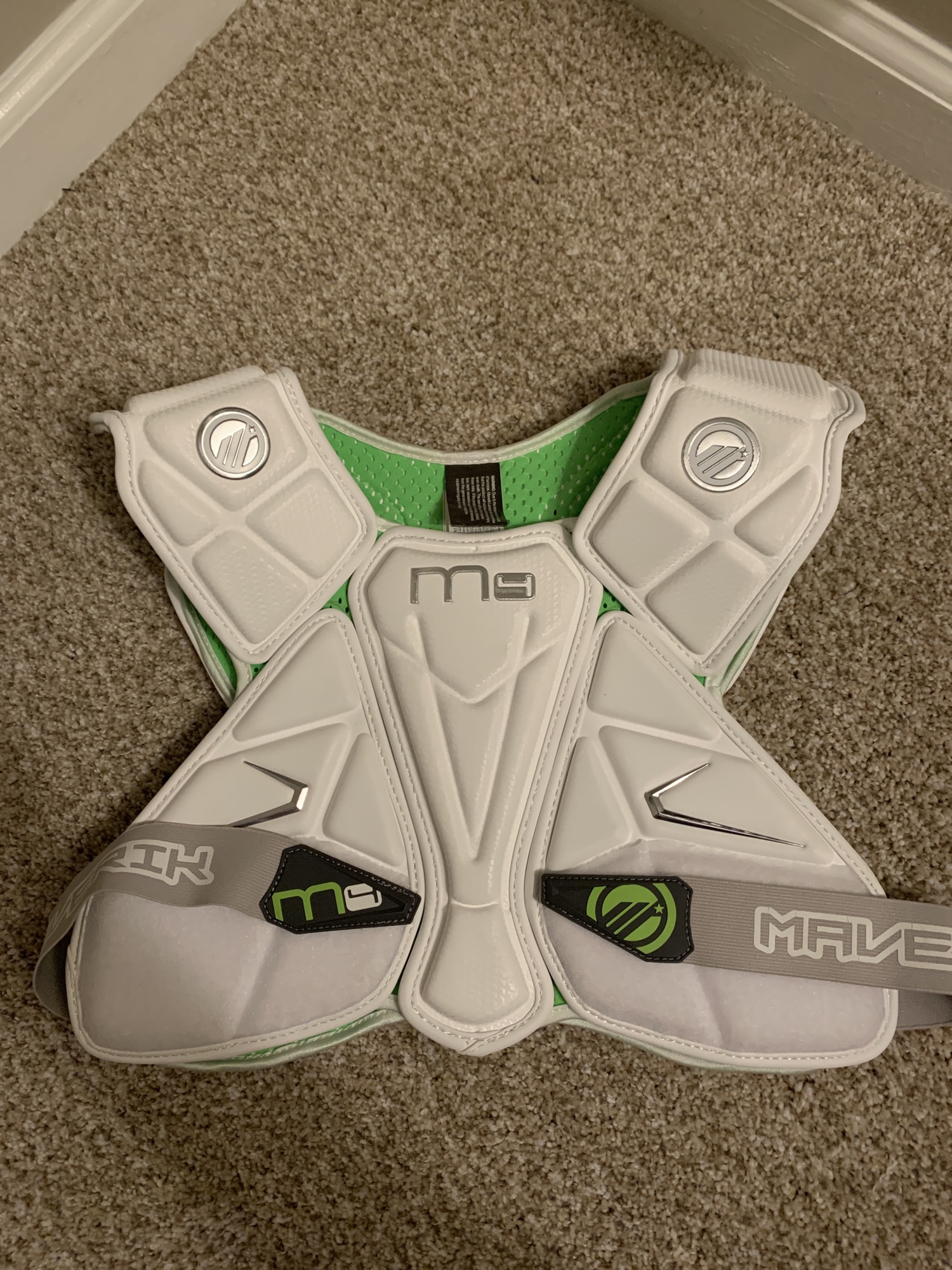 New Large Maverik M4 Shoulder Pads SidelineSwap