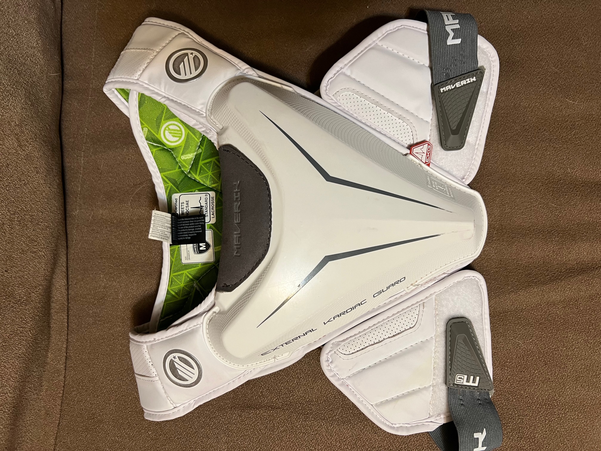 Lightly Used Medium Maverik M5 Speed Pad (NOCSAE Certified Shoulder