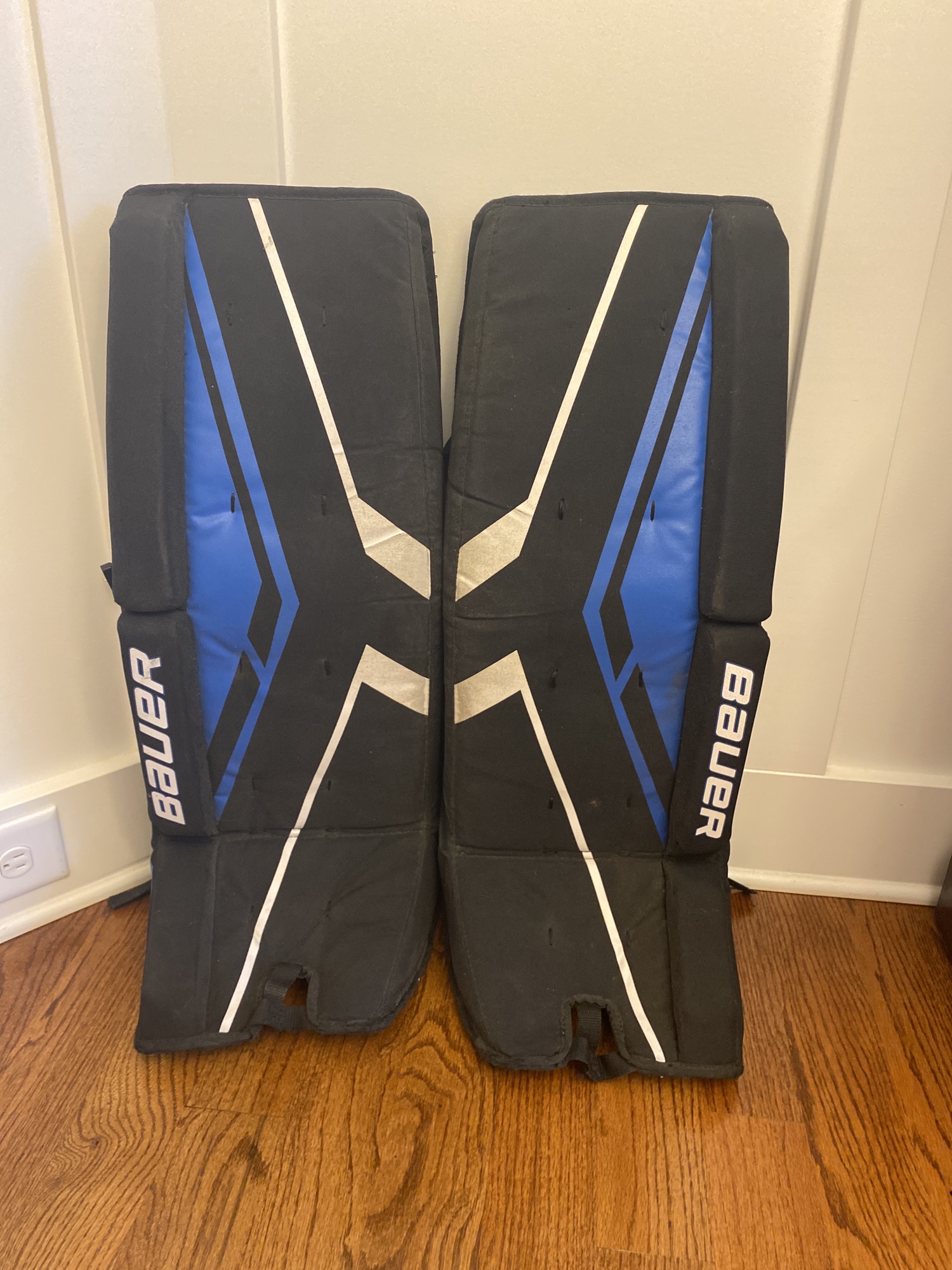 30" Bauer Street Hockey Goalie Leg Pads SidelineSwap