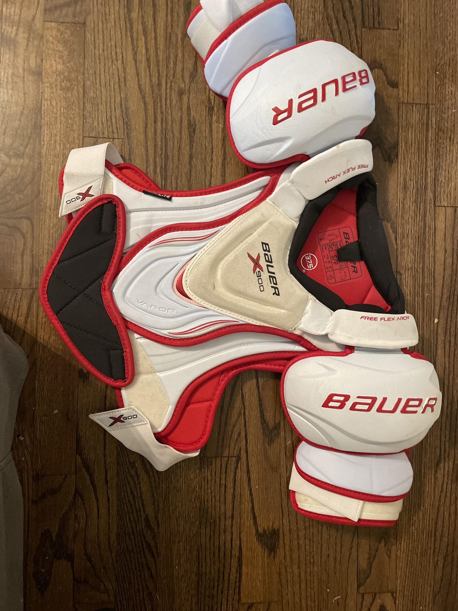 Senior Small Bauer Vapor X900 Shoulder Pads SidelineSwap