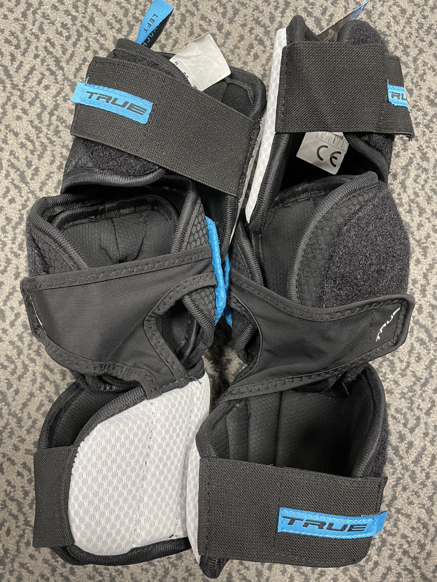 True AX5 AX5 Senior Medium Elbow pads SidelineSwap