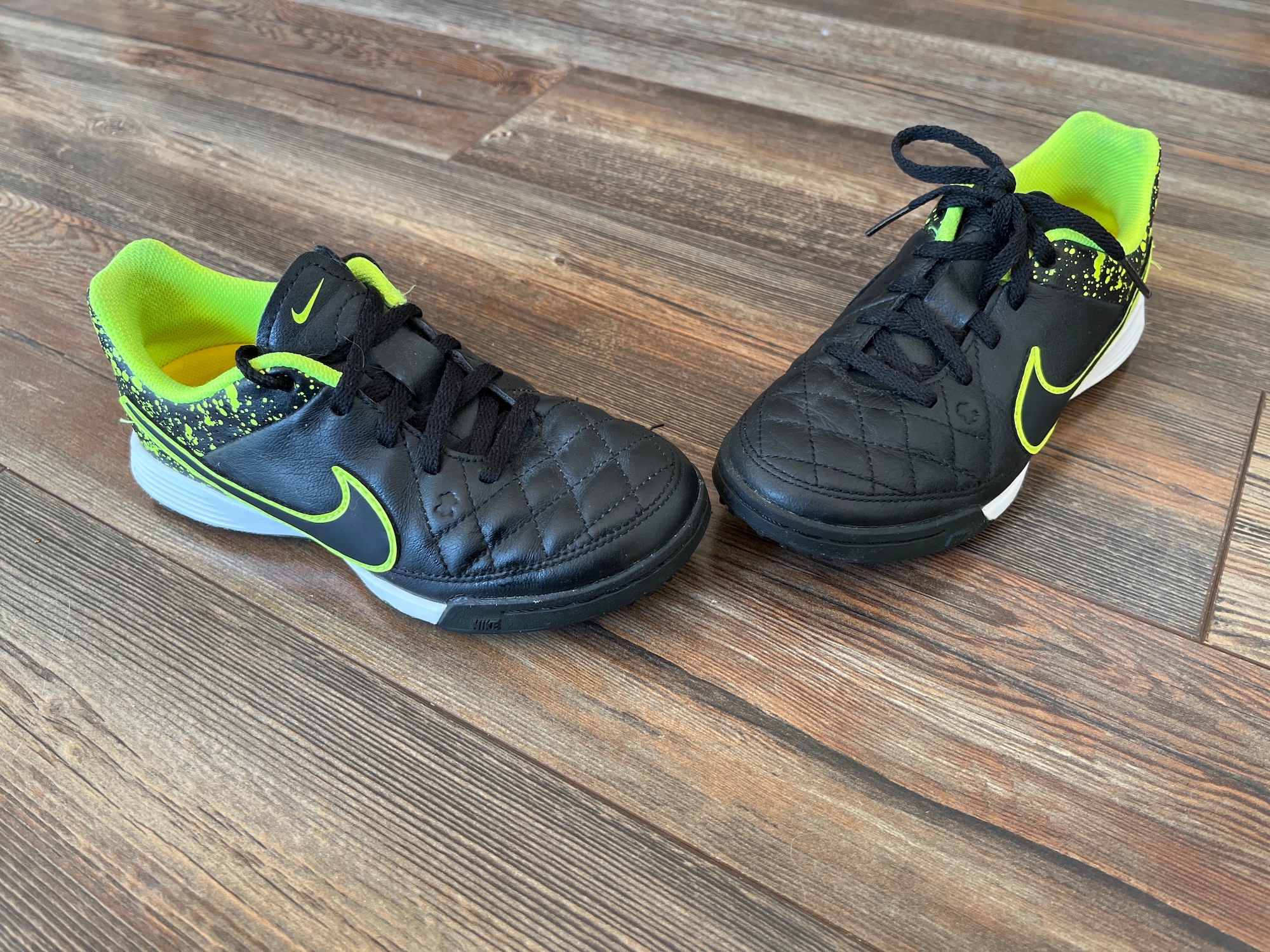 nike tiempo indoor cleats