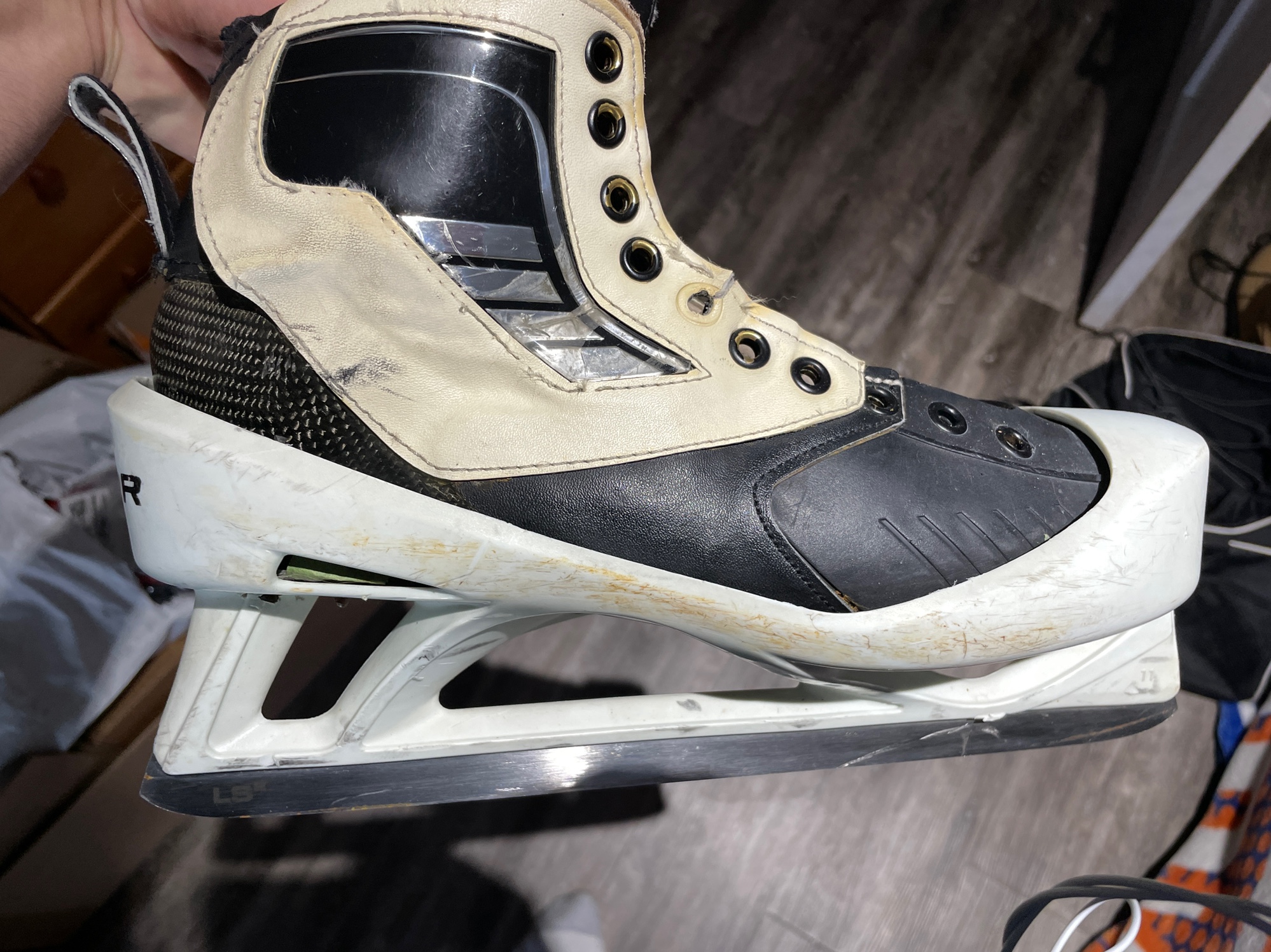 VH Size 10.5EE 2 Piece Goalie Skates SidelineSwap