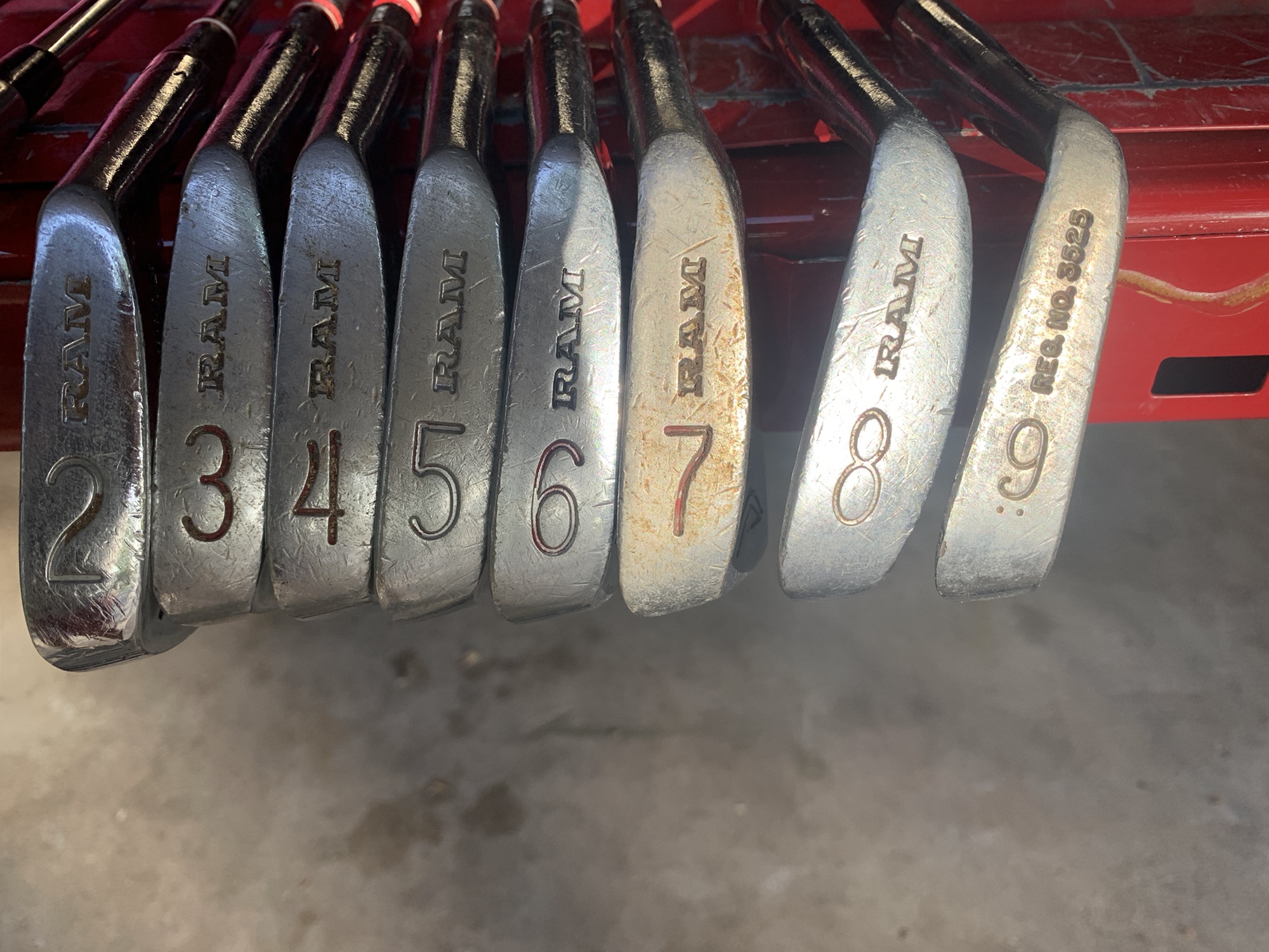 Doug Sanders Golf Clubs and extras SidelineSwap