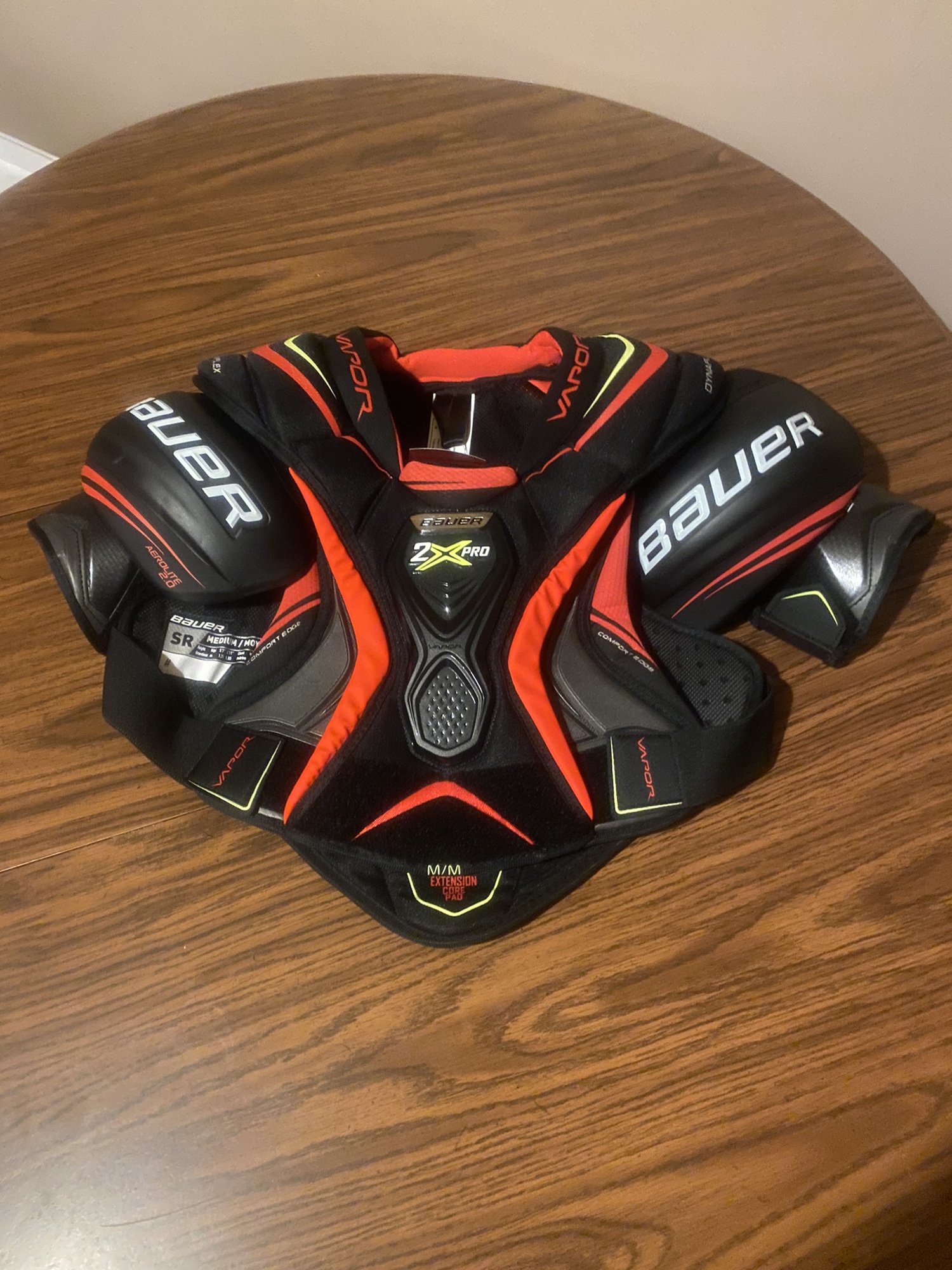 Bauer Hockey Vapor 2x Pro Senior Medium Shoulder Pads SidelineSwap