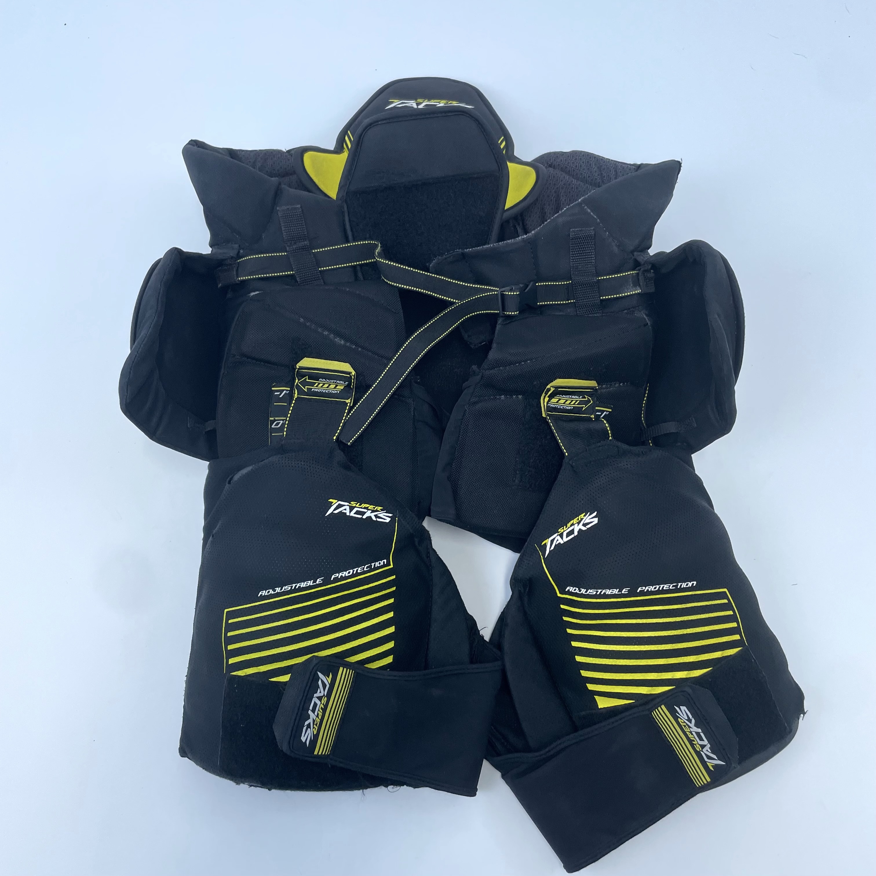 Used CCM Super Tacks Girdle with Shell Senior Large D69 SidelineSwap