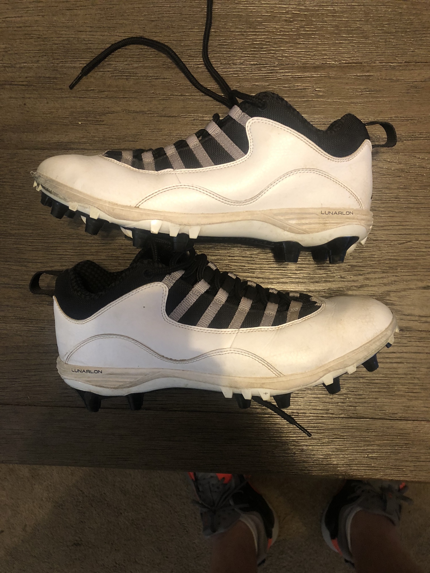 swingman cleats molded